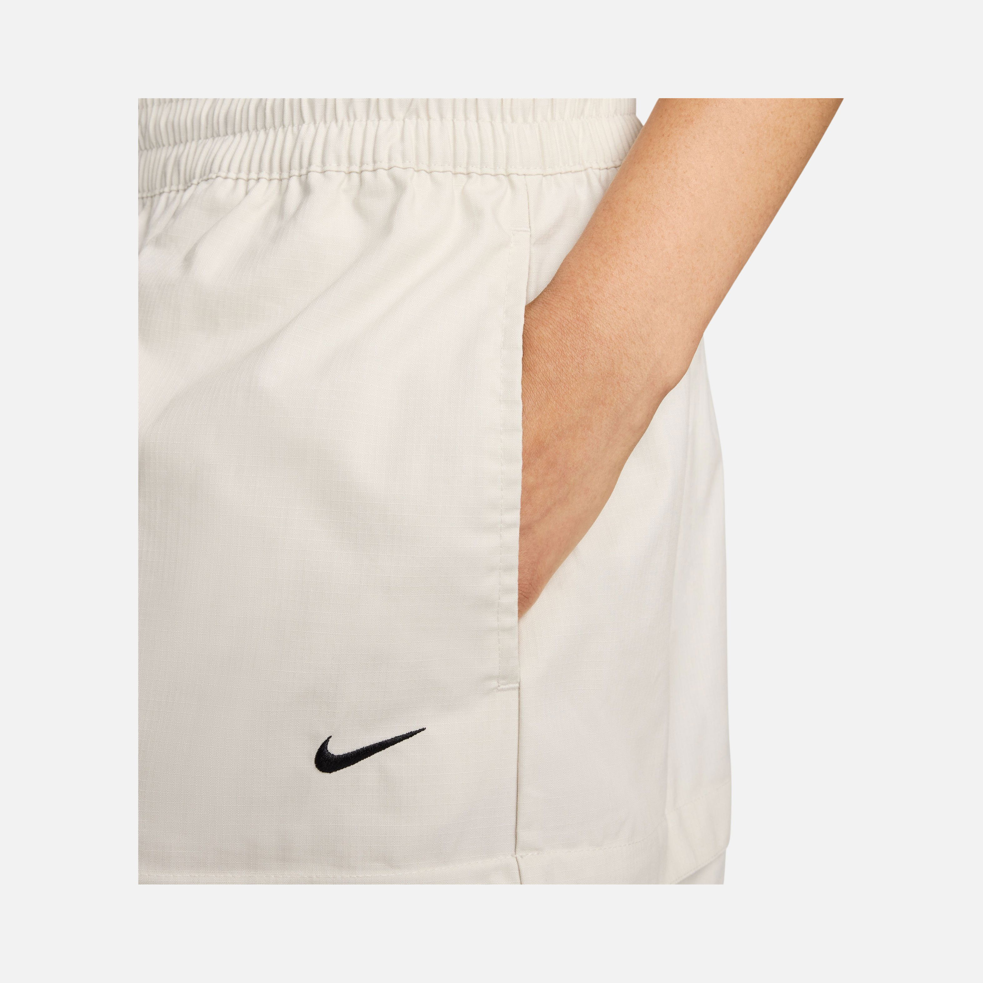 Nike Sportswear Essentials Mid-Rise Woven Cargo Midi Kadın Etek