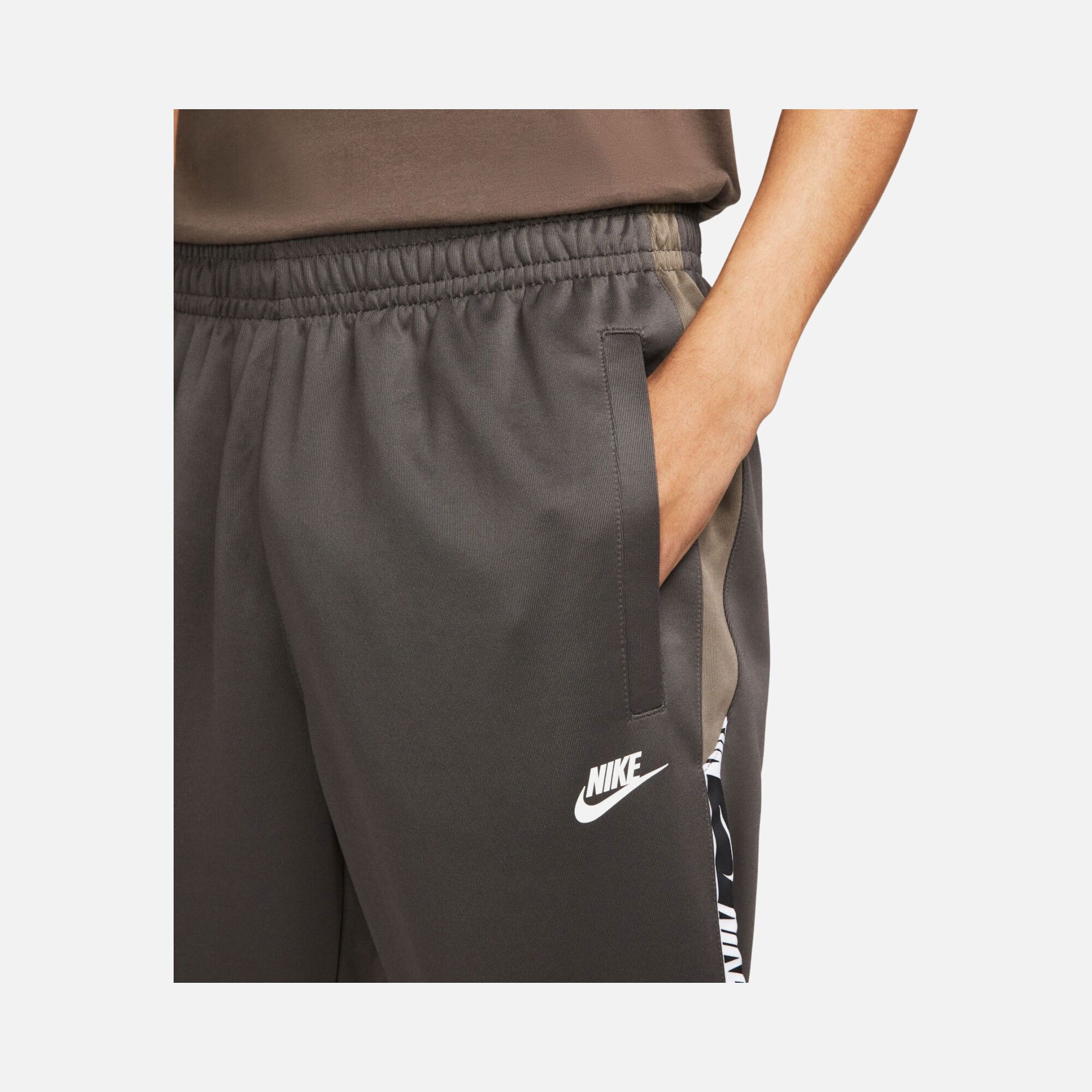 Nike Sportswear Repeat Graphic Erkek Eşofman Altı