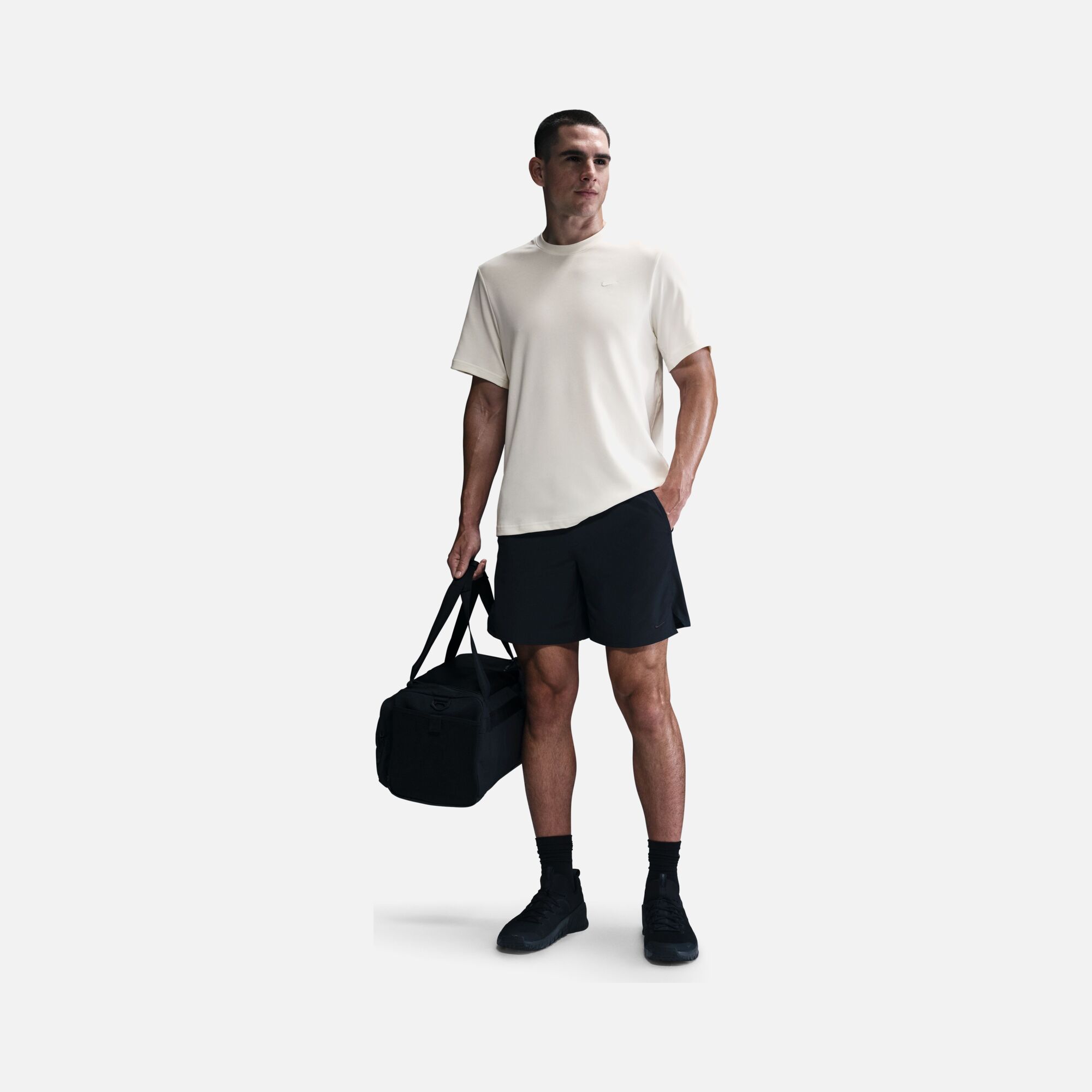 Nike Dri-Fit Primary Statement Versatile Fitness Training Short-Sleeve Erkek Tişört