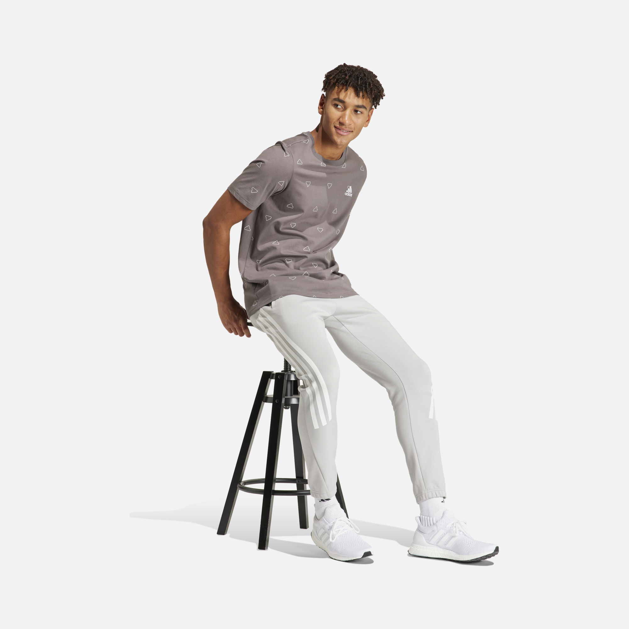 adidas Sportswear Monogram Graphic Short-Sleeve Erkek Tişört