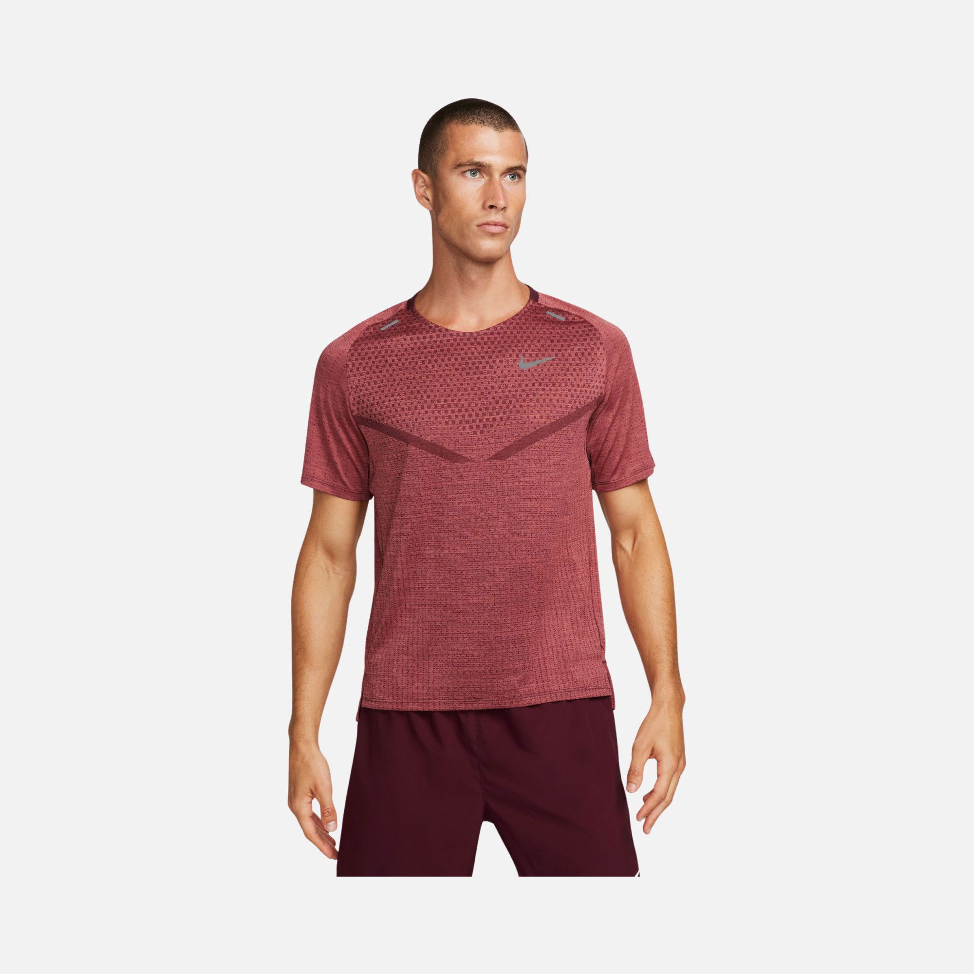 Nike Dri-Fit ADV TechKnit Ultra Running Short-Sleeve Erkek Tişört