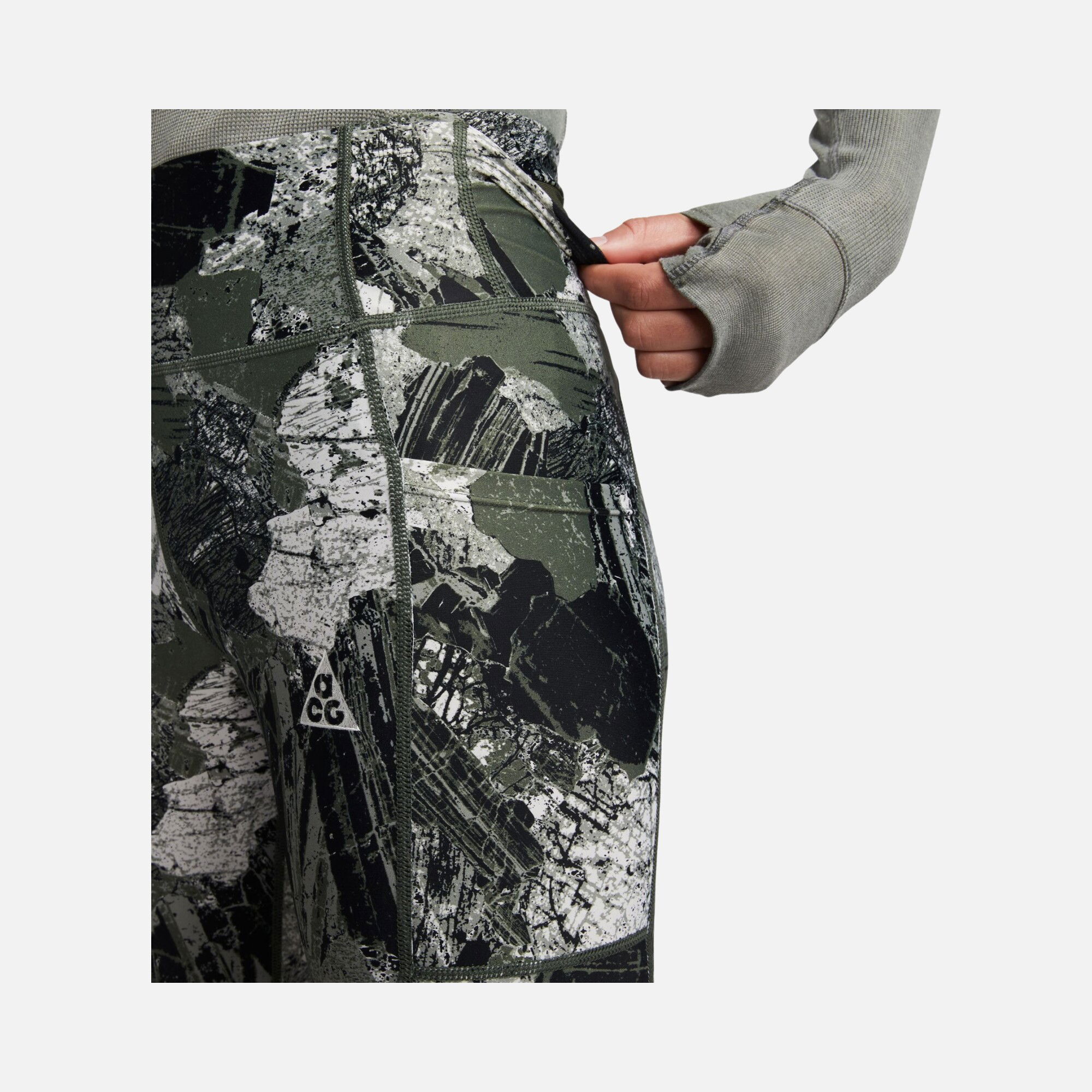 Nike Dri-Fit ADV ACG "New Sands" All-Over Print Kadın Tayt