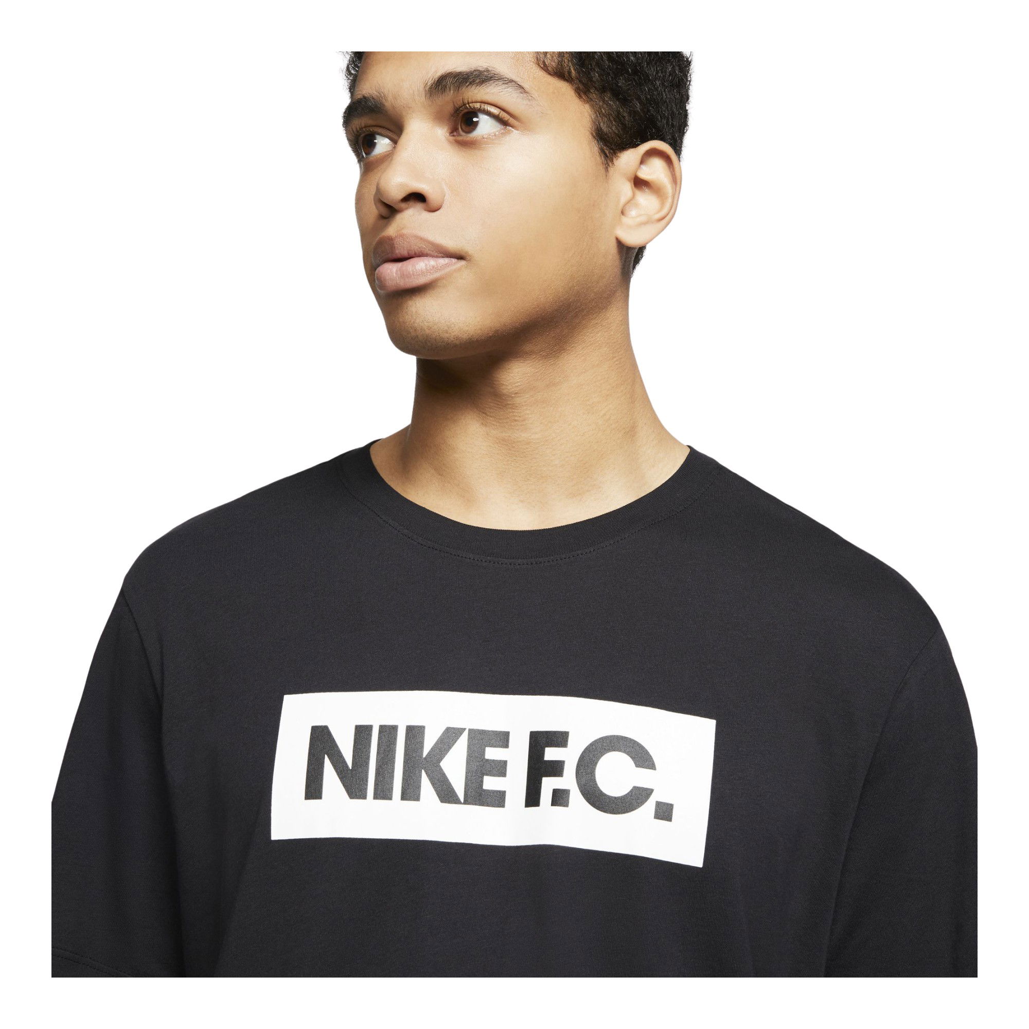 Nike F.C. Essentials Short-Sleeve Erkek Tişört