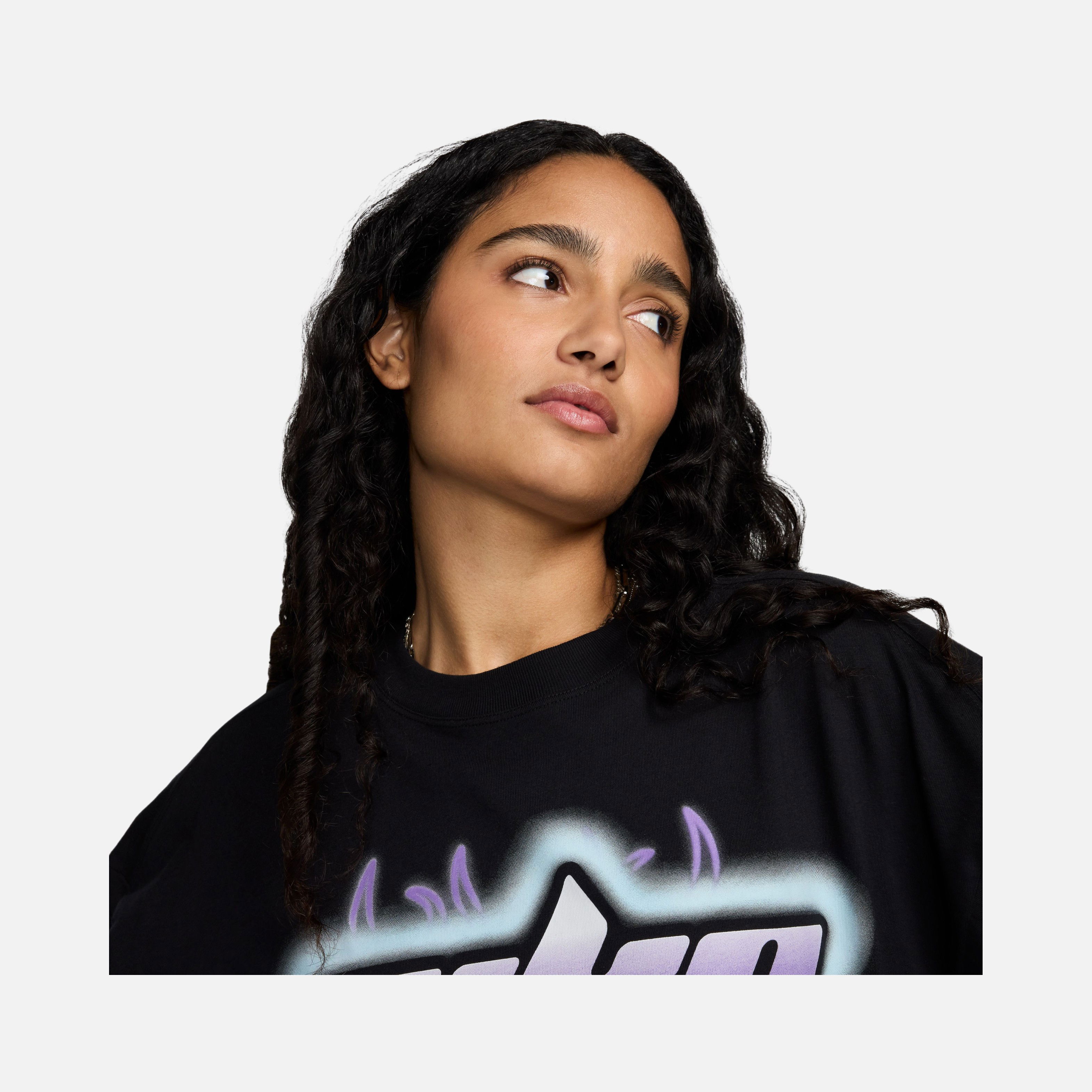 Nike Sportswear Dance Oversized Short-Sleeve Kadın Tişört