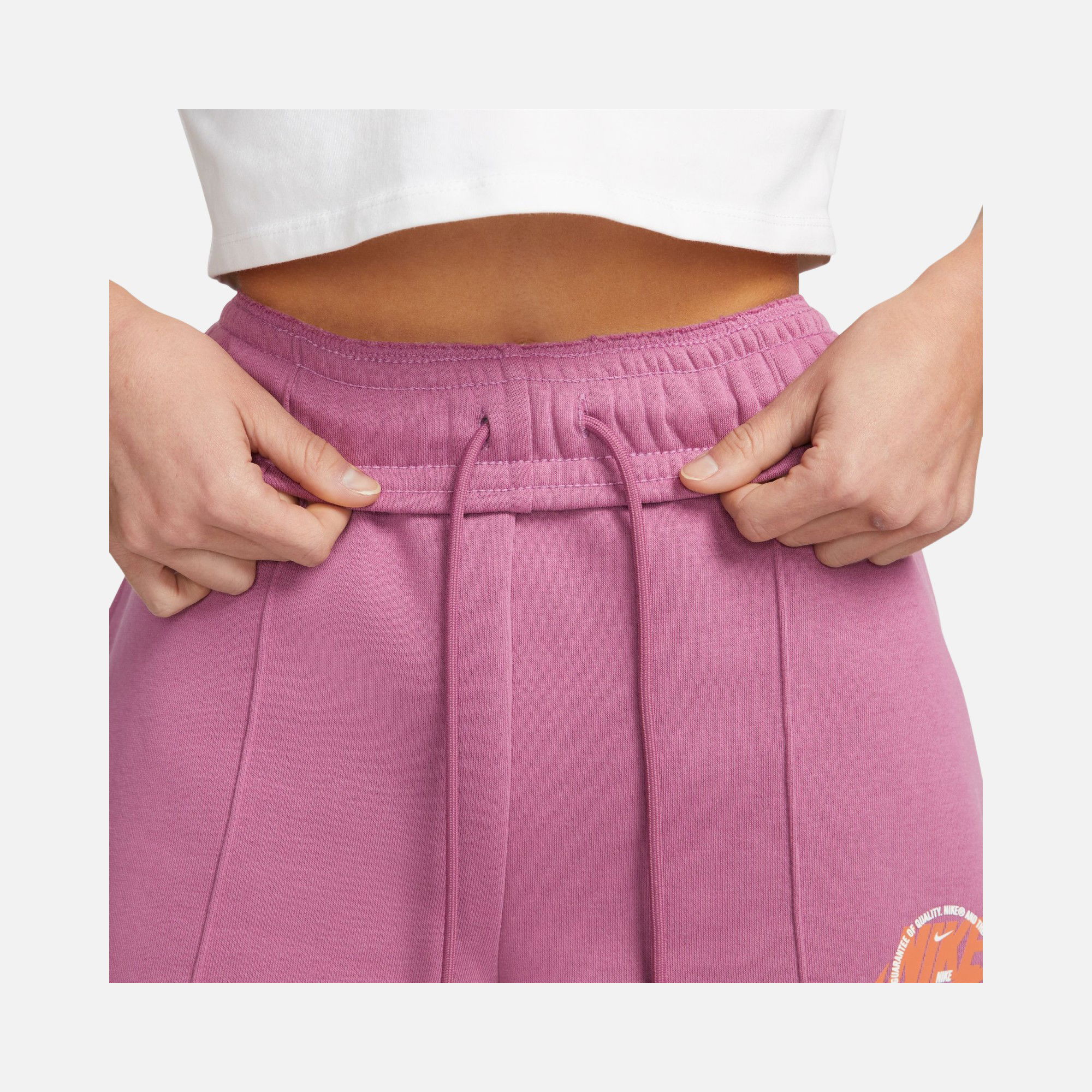 Nike Sportswear Graphic Fleece Trend Kadın Şort