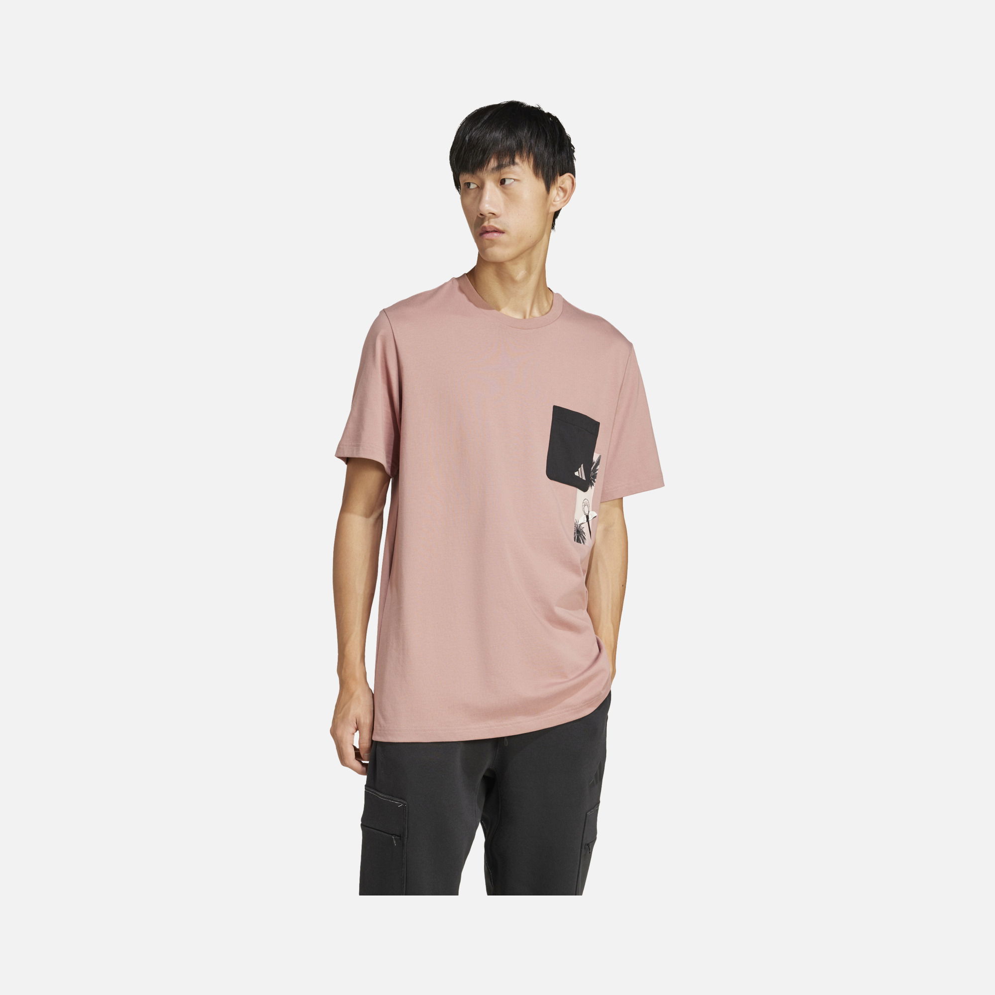 adidas Sportswear Lens Elevated Pocket Graphic Short-Sleeve Erkek Tişört
