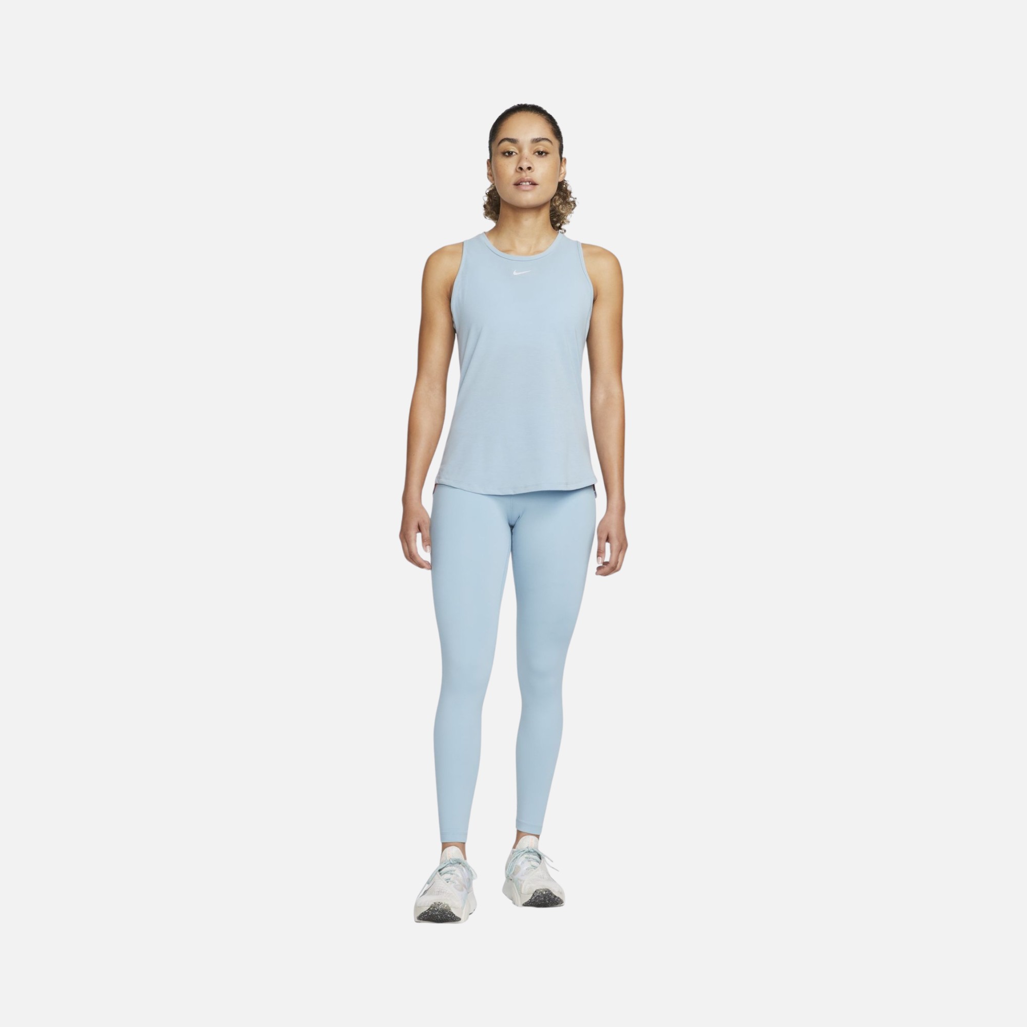 Nike Dri-Fit One Luxe Standard Fit Kadın Atlet