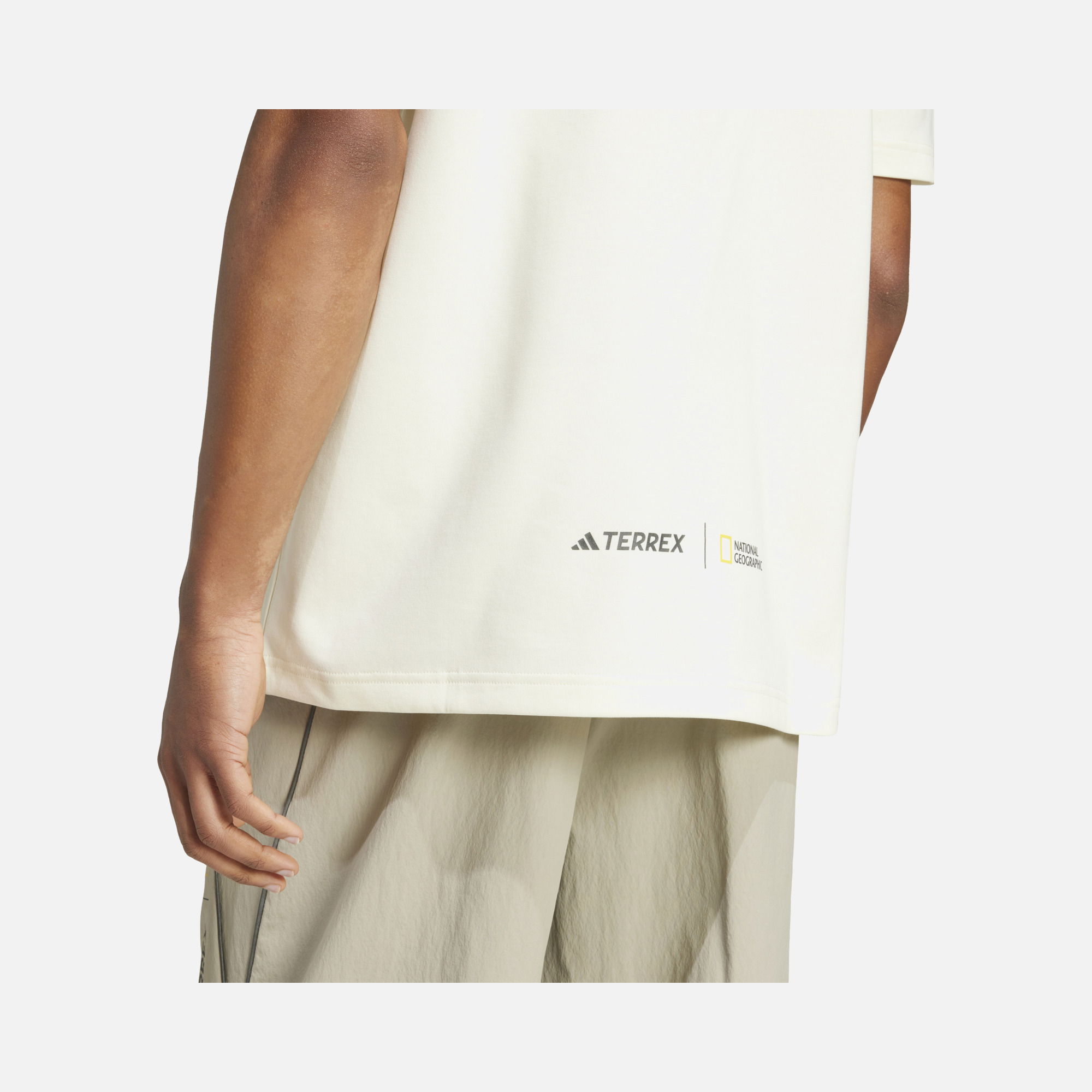 adidas Terrex Look Up From Earth ''National Geographic'' Hiking Short-Sleeve Erkek Tişört