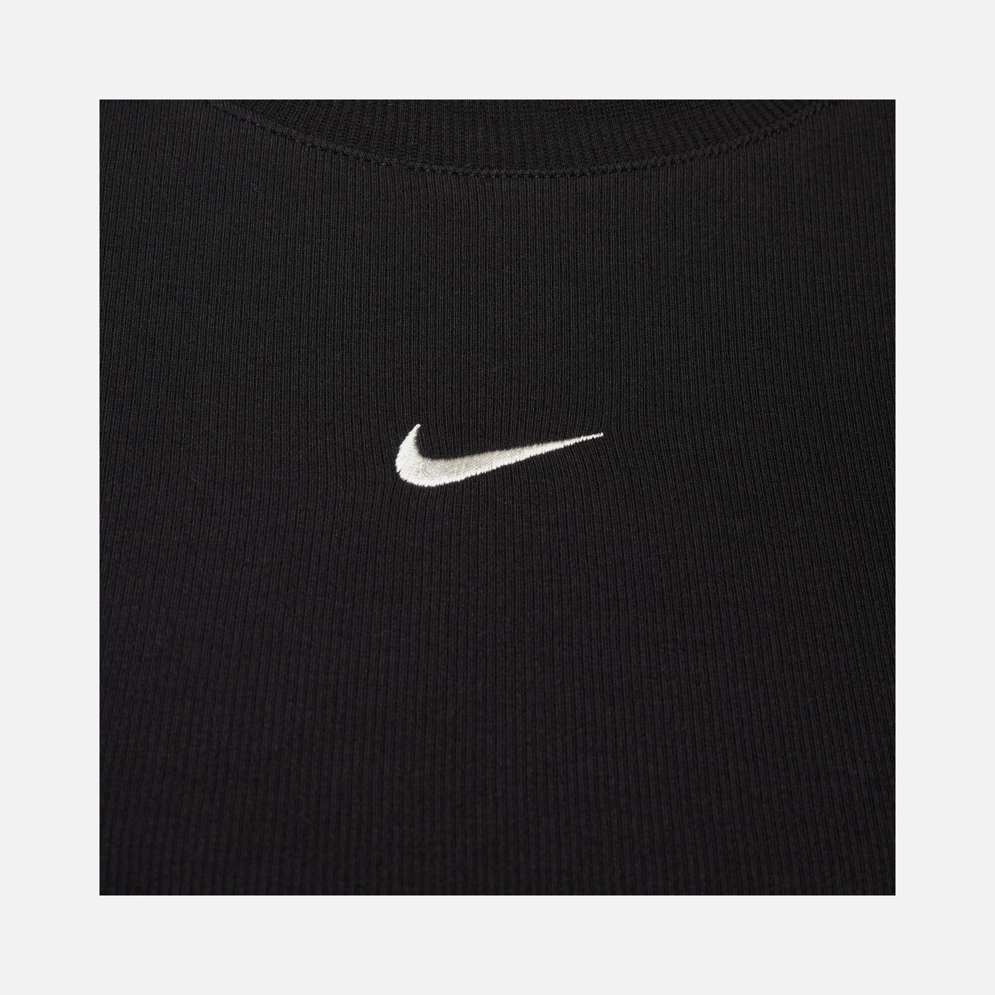 Nike Sportswear Essential Ribbed Cropped (Plus Size) Kadın Atlet