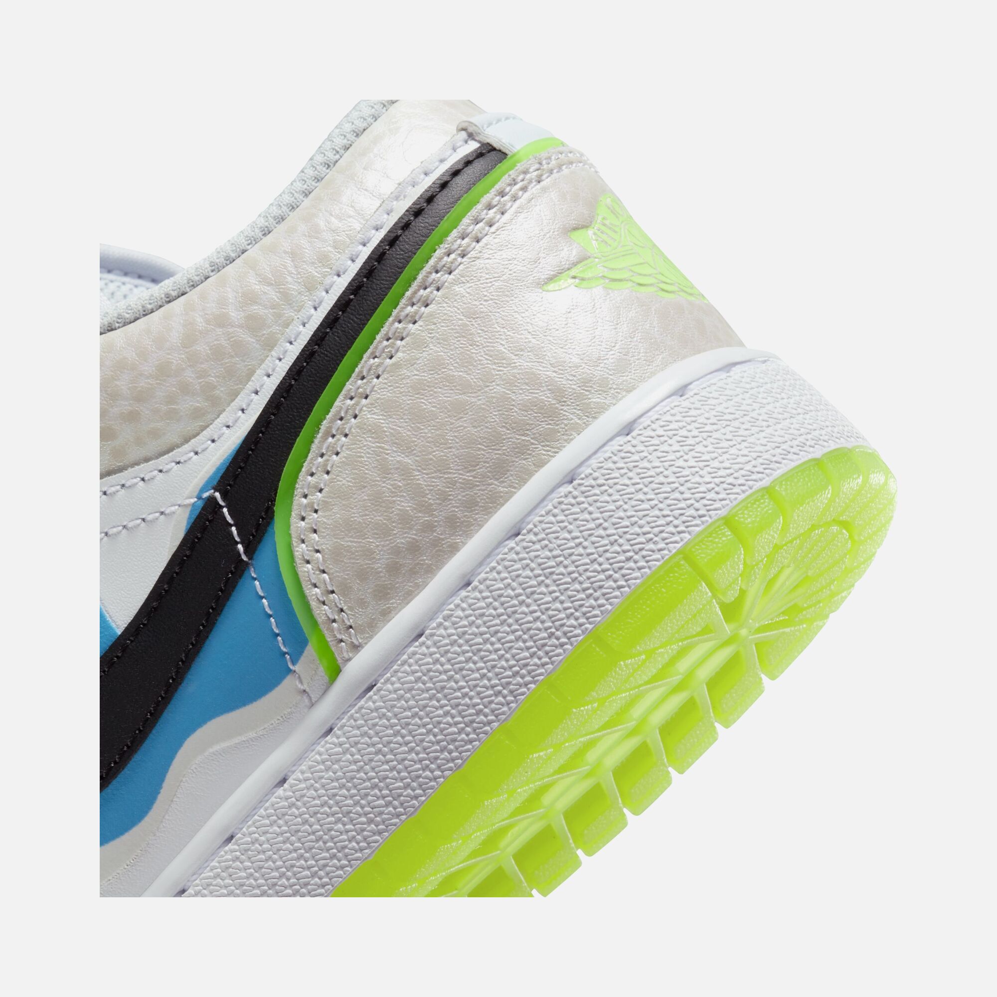 Nike Air Jordan 1 Low SE "Warped Swoosh" (GS) Spor Ayakkabı