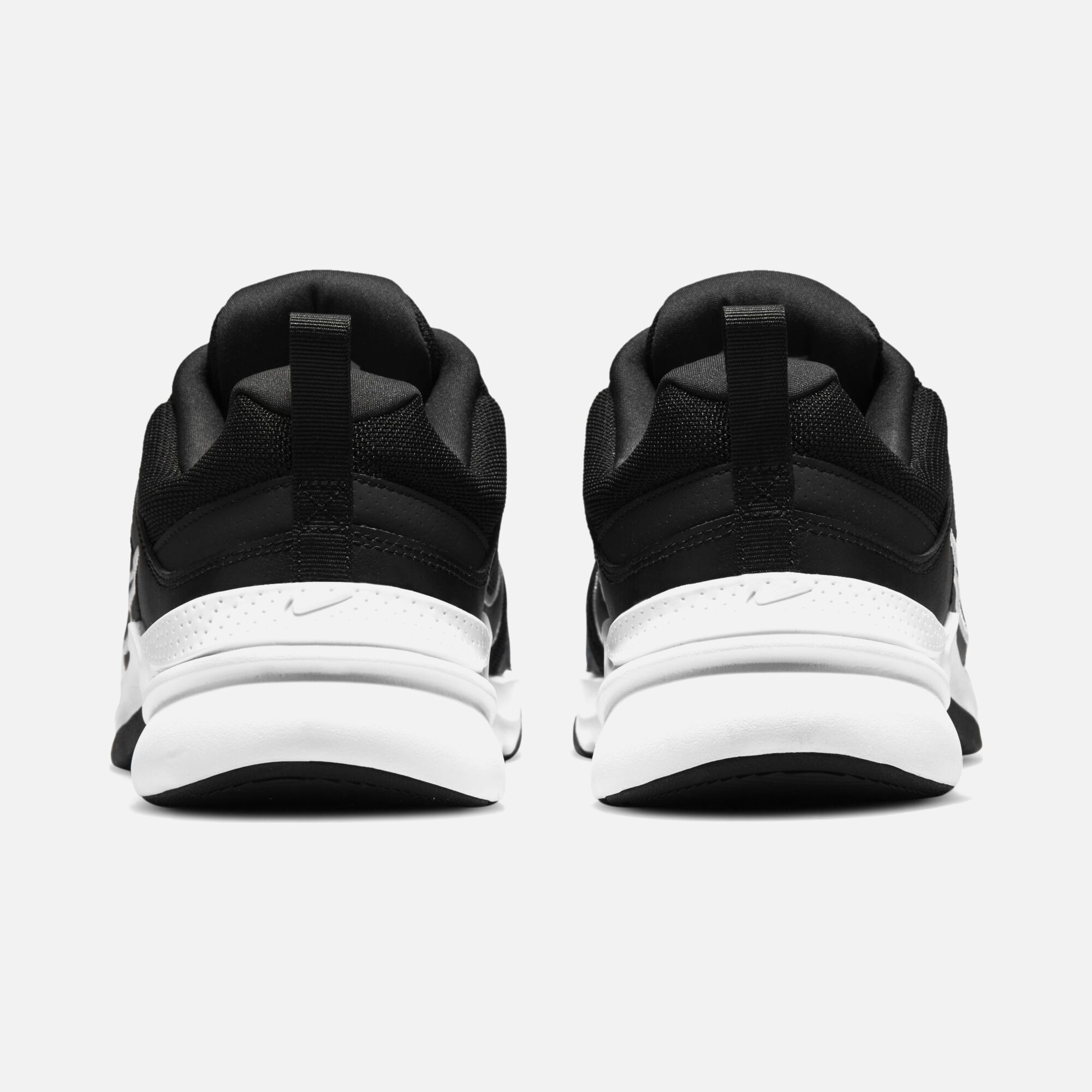 Nike Defy All Day Training Erkek Spor Ayakkabı