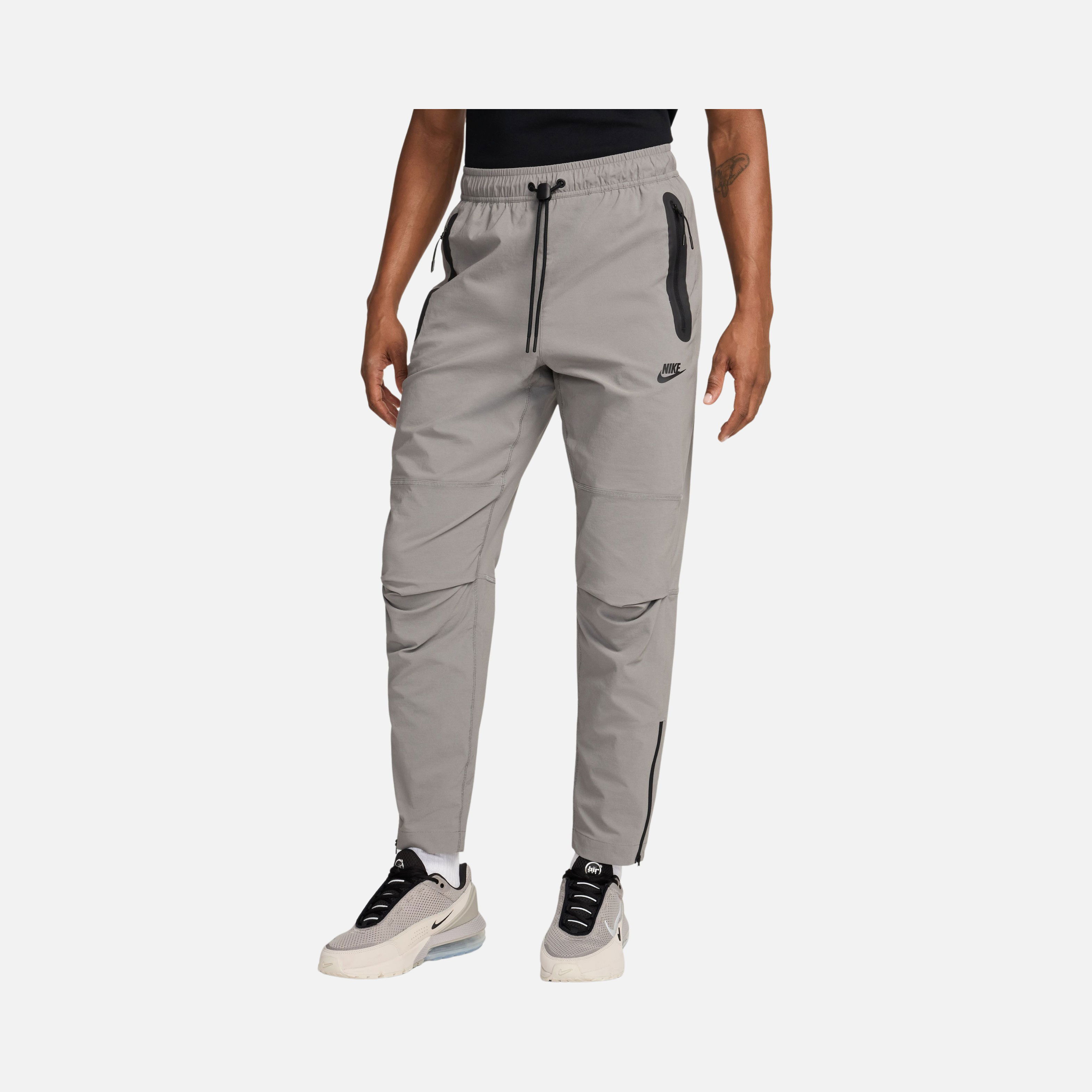 Nike Sportswear Tech Woven Erkek Eşofman Altı