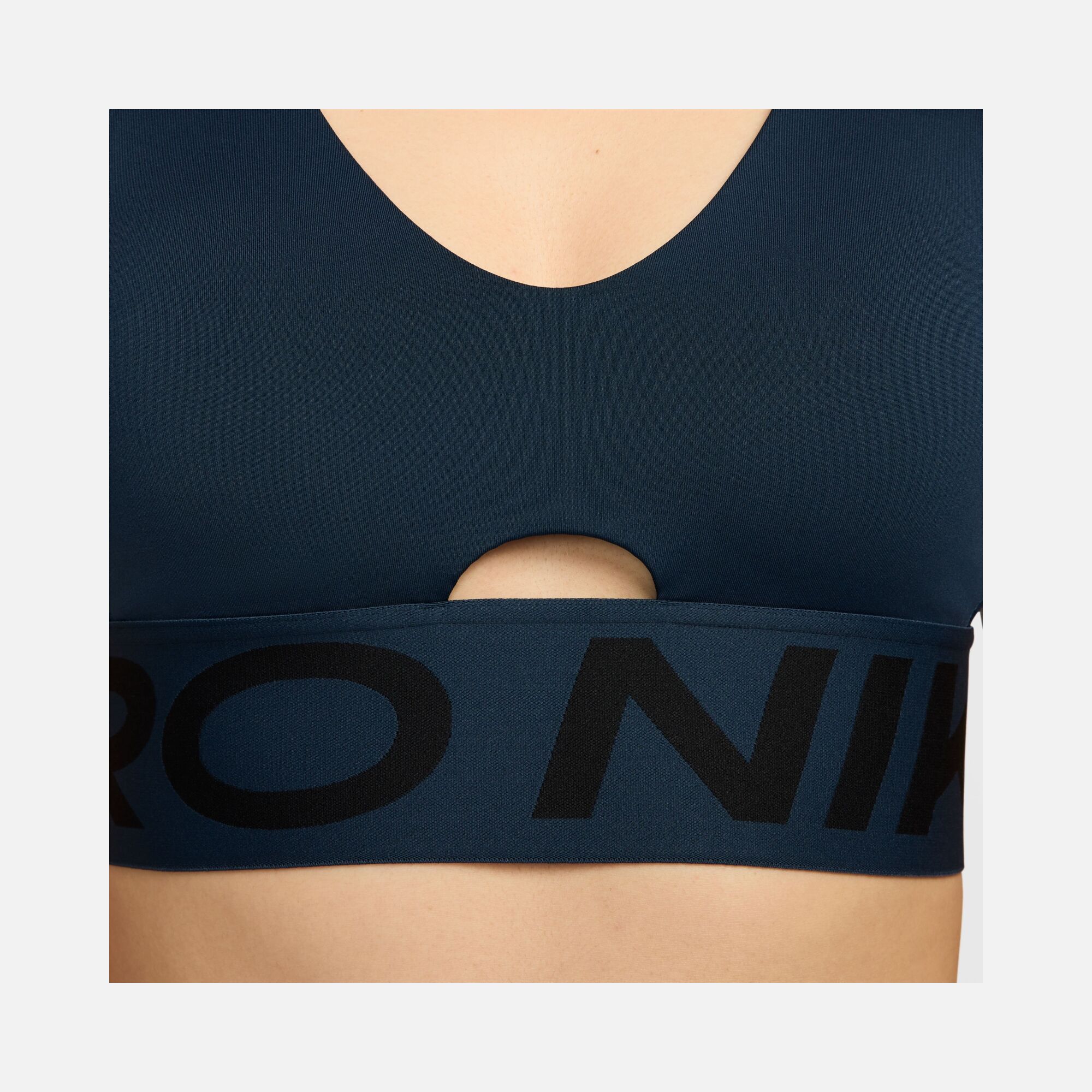 Nike Pro Indy Plunge Medium-Support Padded Training Kadın Bra