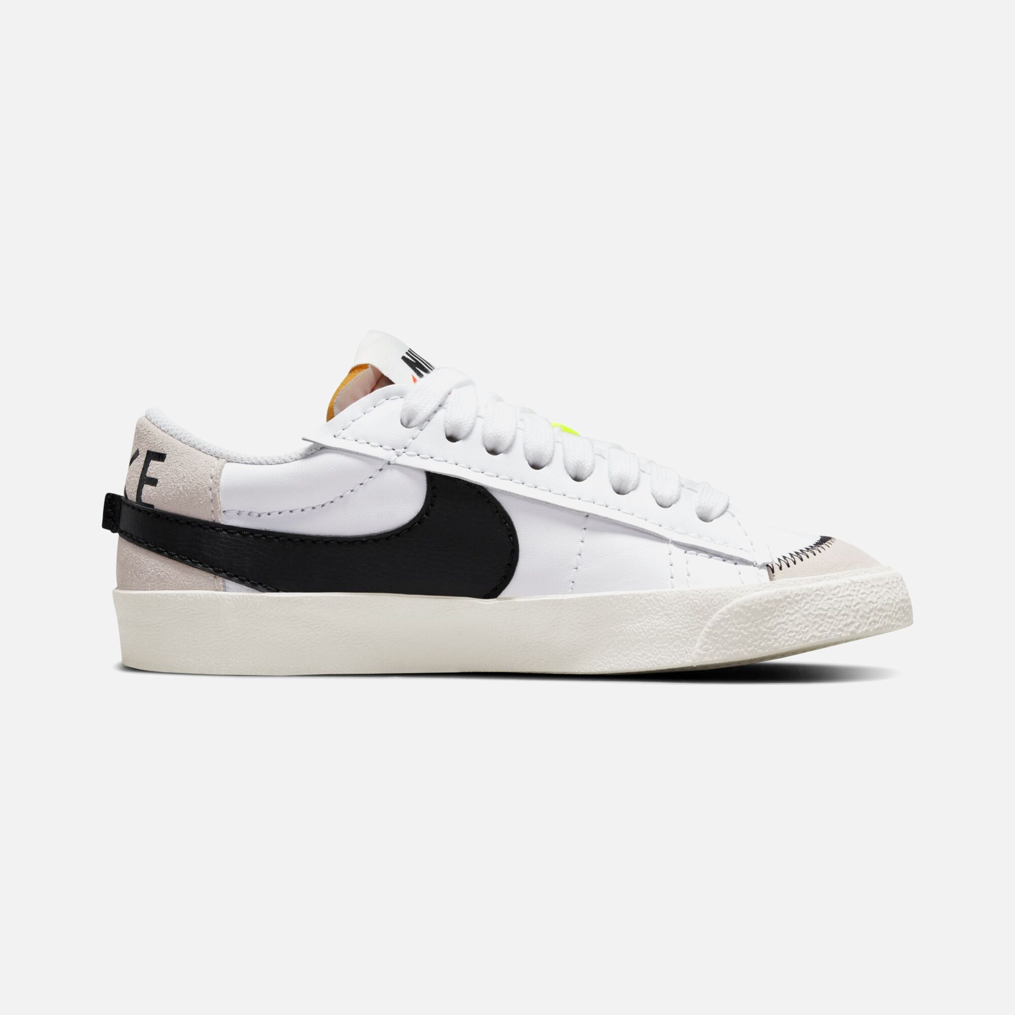 Nike Blazer Low '77 Jumbo Swoosh Kadın Spor Ayakkabı
