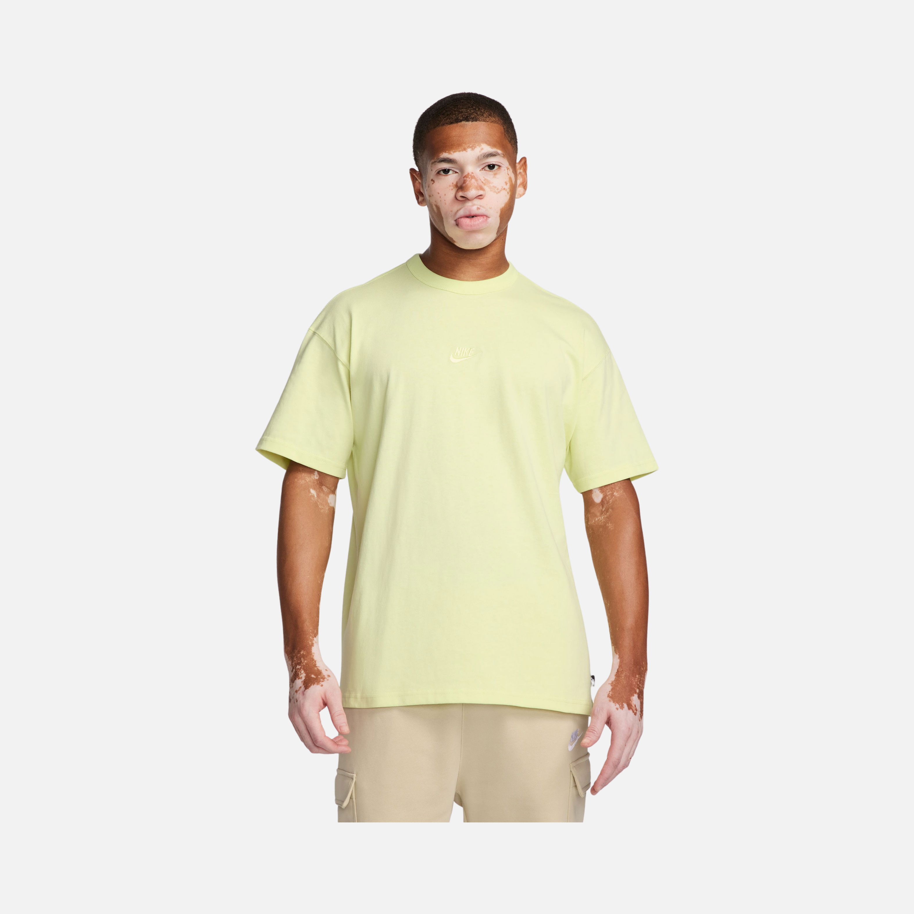 Nike Sportswear Premium Essentials Short-Sleeve Erkek Tişört