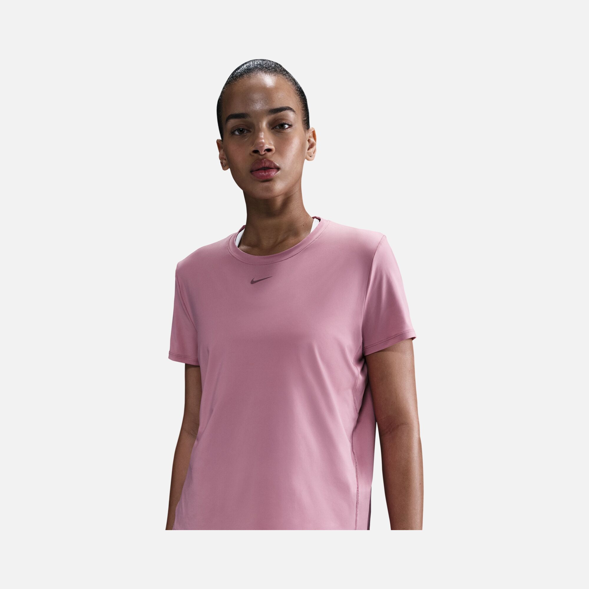Nike One Classic Dri-Fit Short-Sleeve Training Kadın Tişört