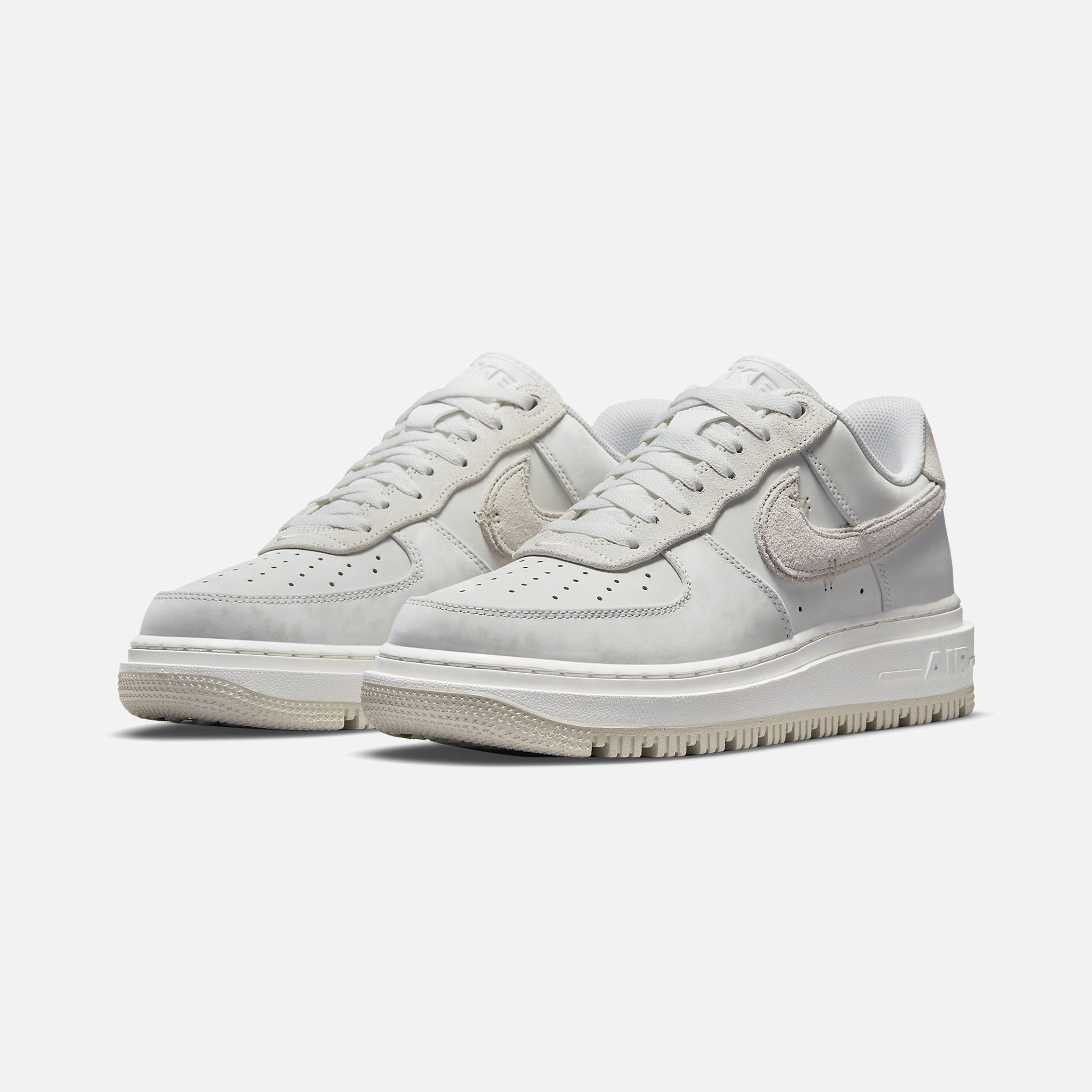 Nike Air Force 1 LUXE CO Erkek Spor Ayakkabı