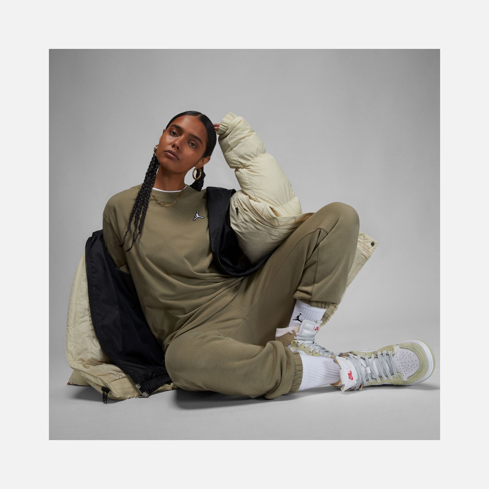 Nike Jordan Essentials Core 22 Short-Sleeve Kadın Tişört