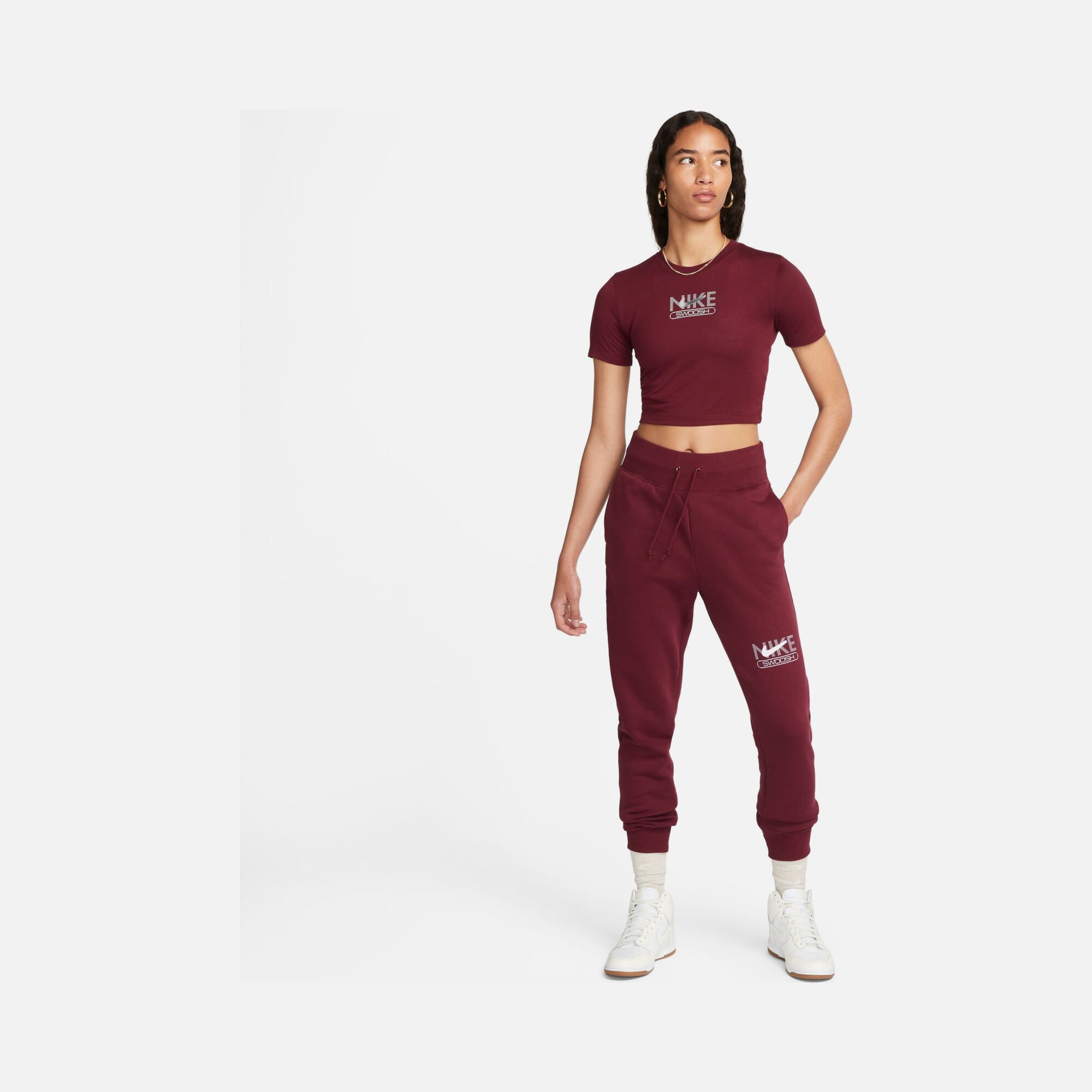 Nike Sportswear Slim Cropped Short-Sleeve Kadın Tişört