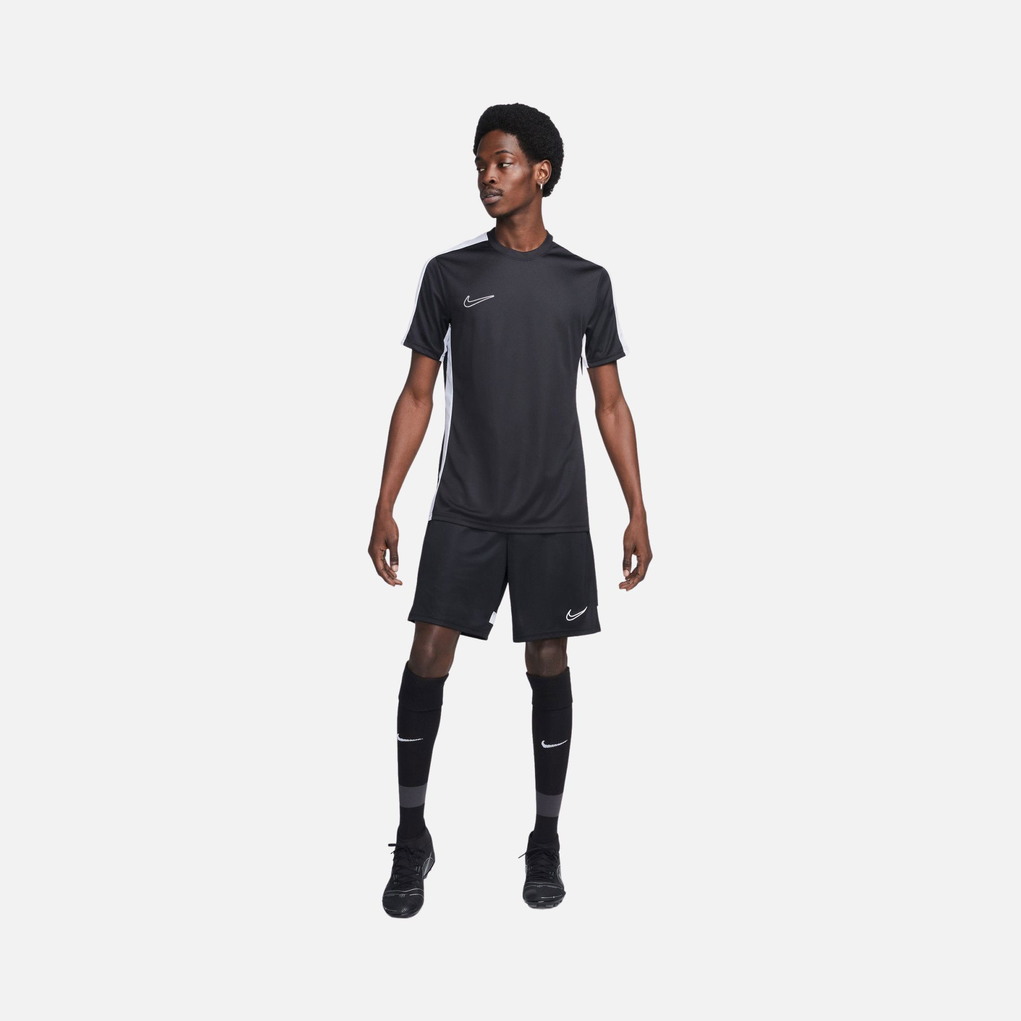 Nike Dri-Fit Academy Smooth Knit Global Football Training Short-Sleeve Erkek Tişört