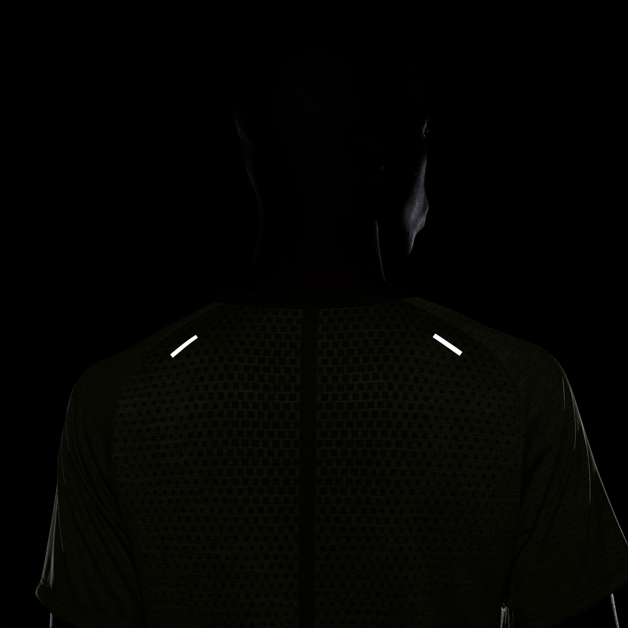 Nike Dri-Fit ADV TechKnit Ultra Running Short-Sleeve Erkek Tişört