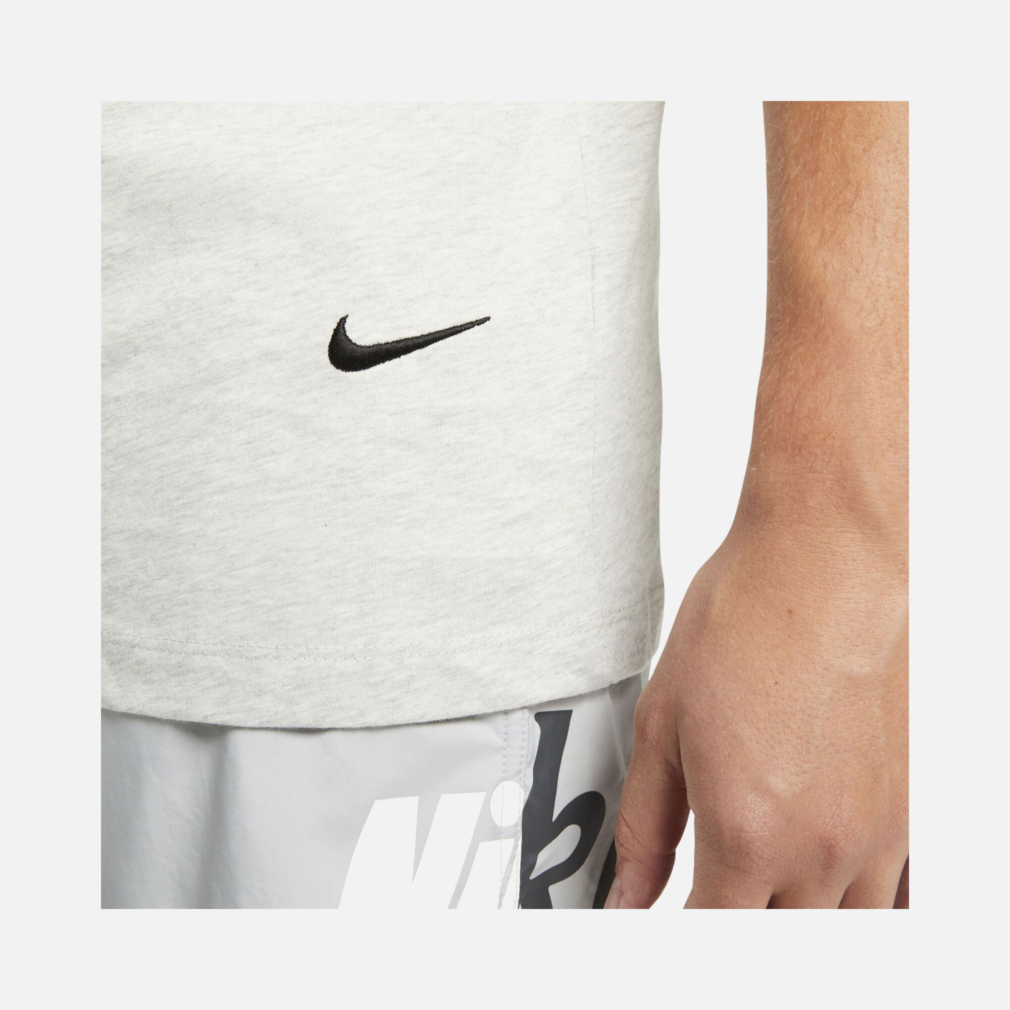 Nike Sportswear Sustainability Short-Sleeve Erkek Tişört