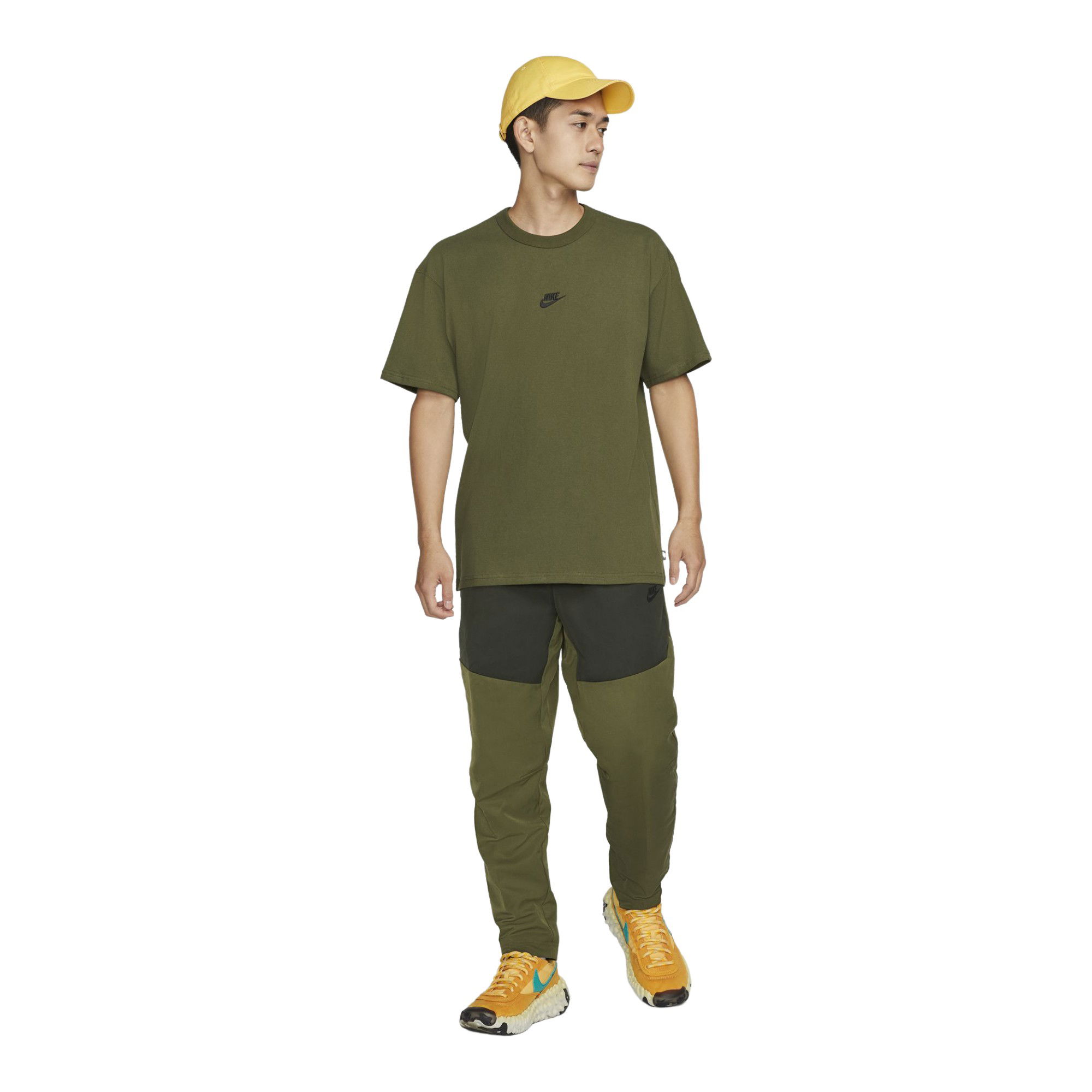 Nike Sportswear Premium Essential Short-Sleeve Erkek Tişört