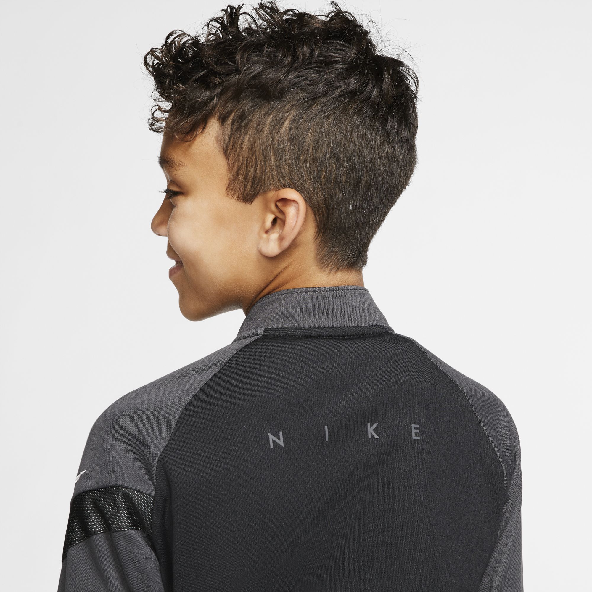 Nike Dri-Fit Academy Pro Football Drill Top Long-Sleeve Çocuk Tişört