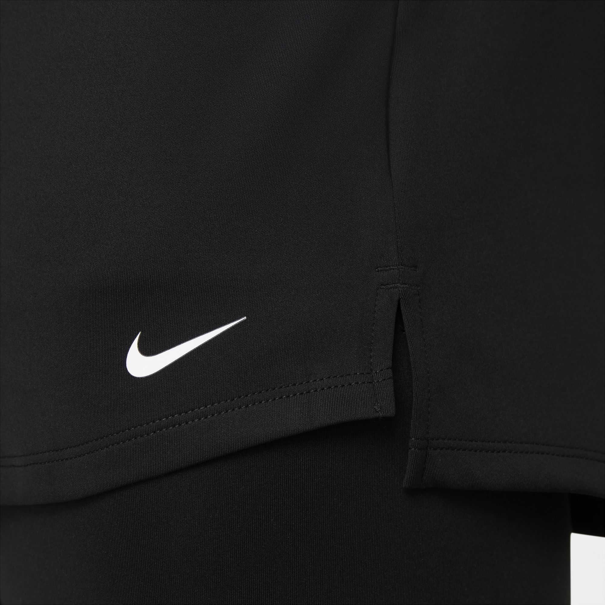 Nike Therma-Fit One 1/2-Zip Long-Sleeve Kadın Tişört