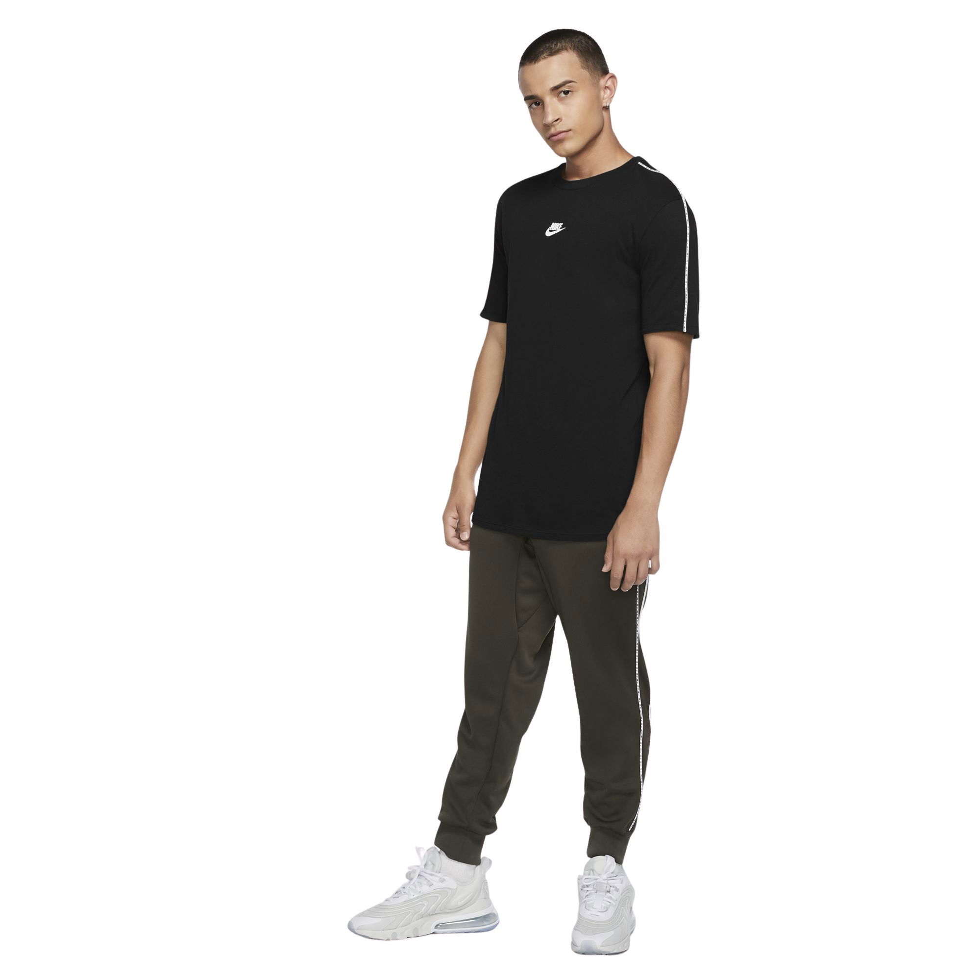 Nike Sportswear Repeat Short-Sleeve Erkek Tişört