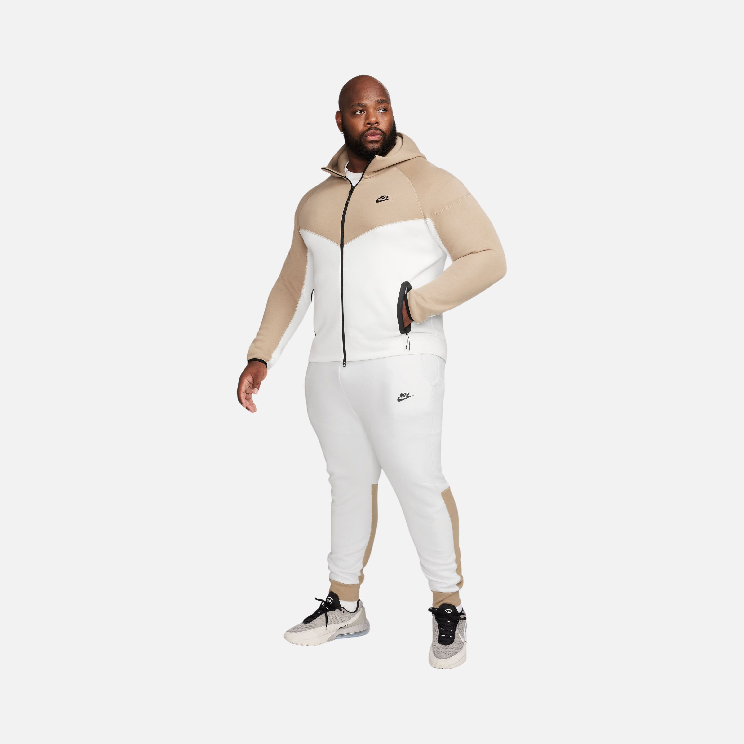 Nike Sportswear Tech Fleece SS24 Erkek Eşofman Altı