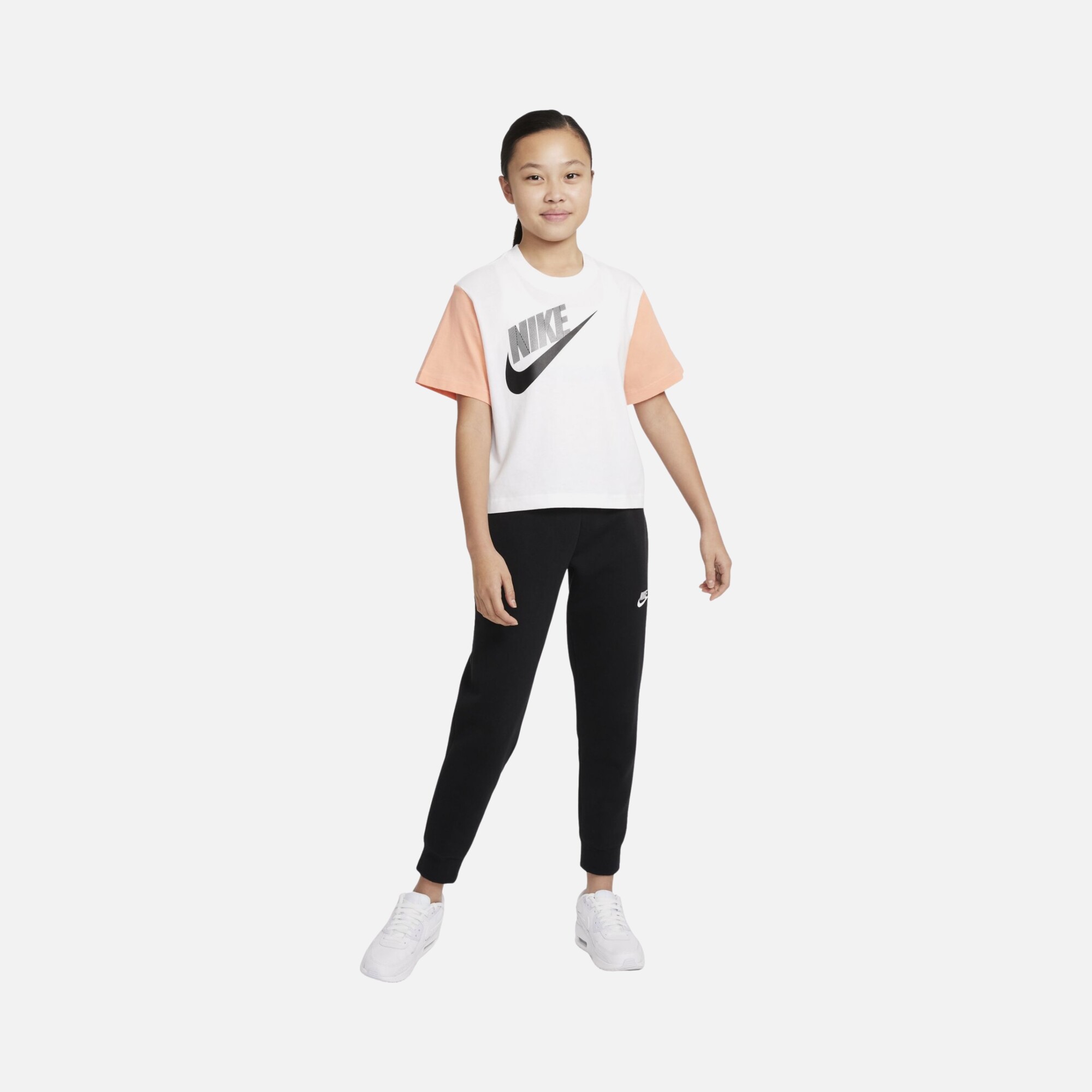 Nike Sportswear Essential Boxy Dance Short-Sleeve (Girls') Çocuk Tişört