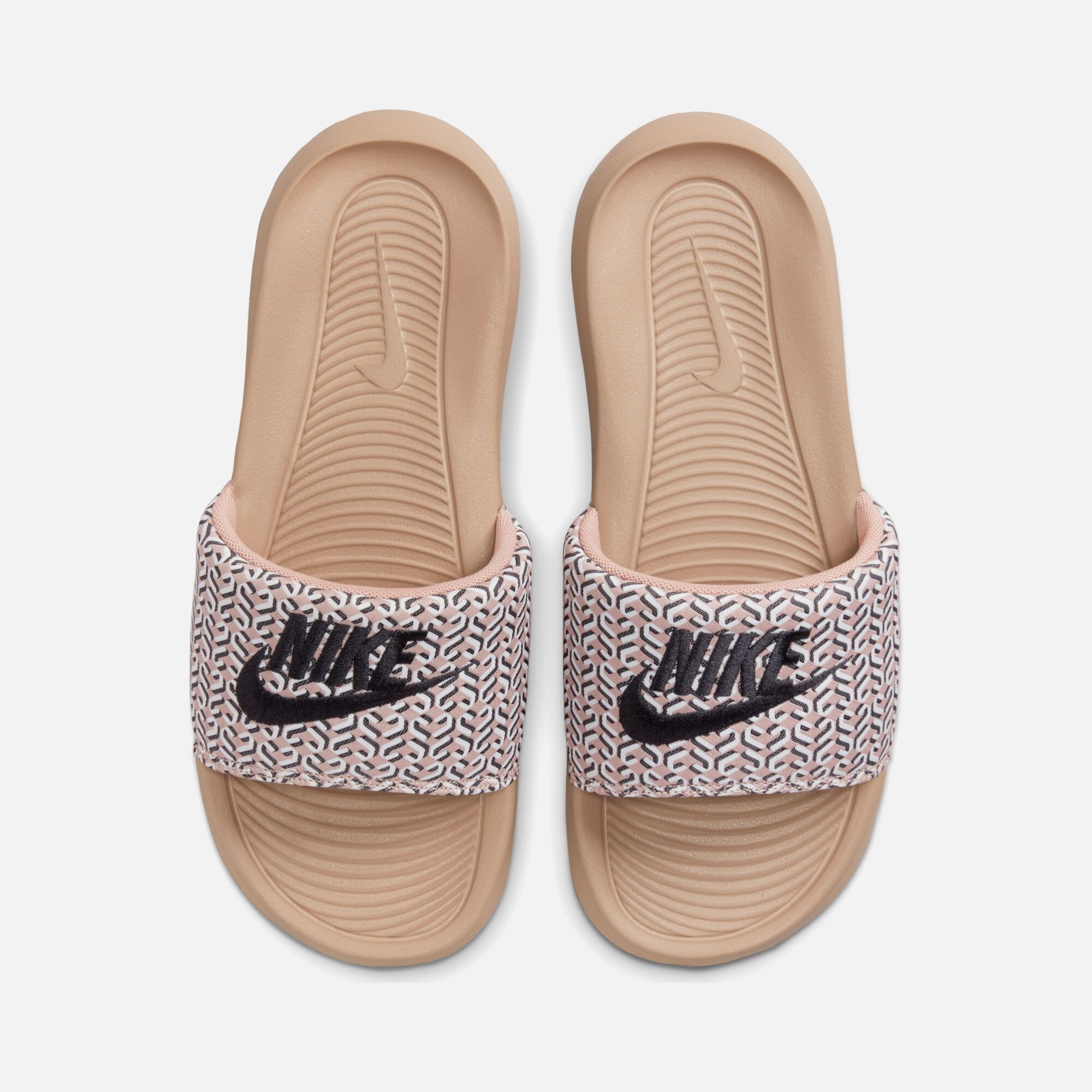 Nike Victori One ''Full Graphic Detail'' Kadın Terlik