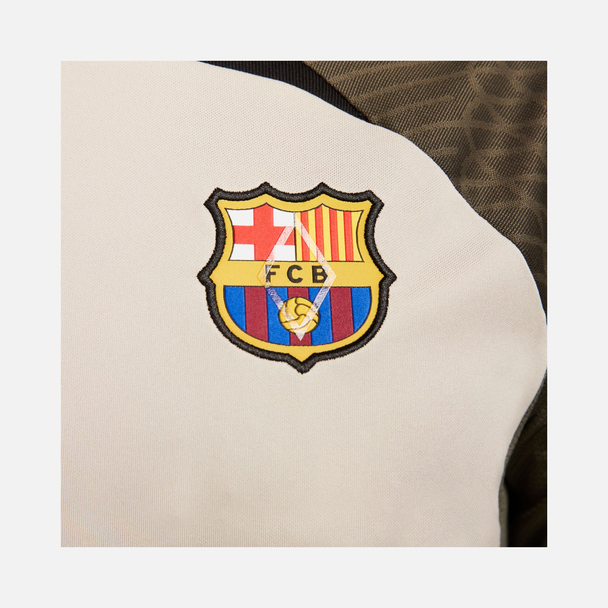 Nike FC Barcelona Strike Dri-Fit Knit Soccer Short-Sleeve Erkek Tişört