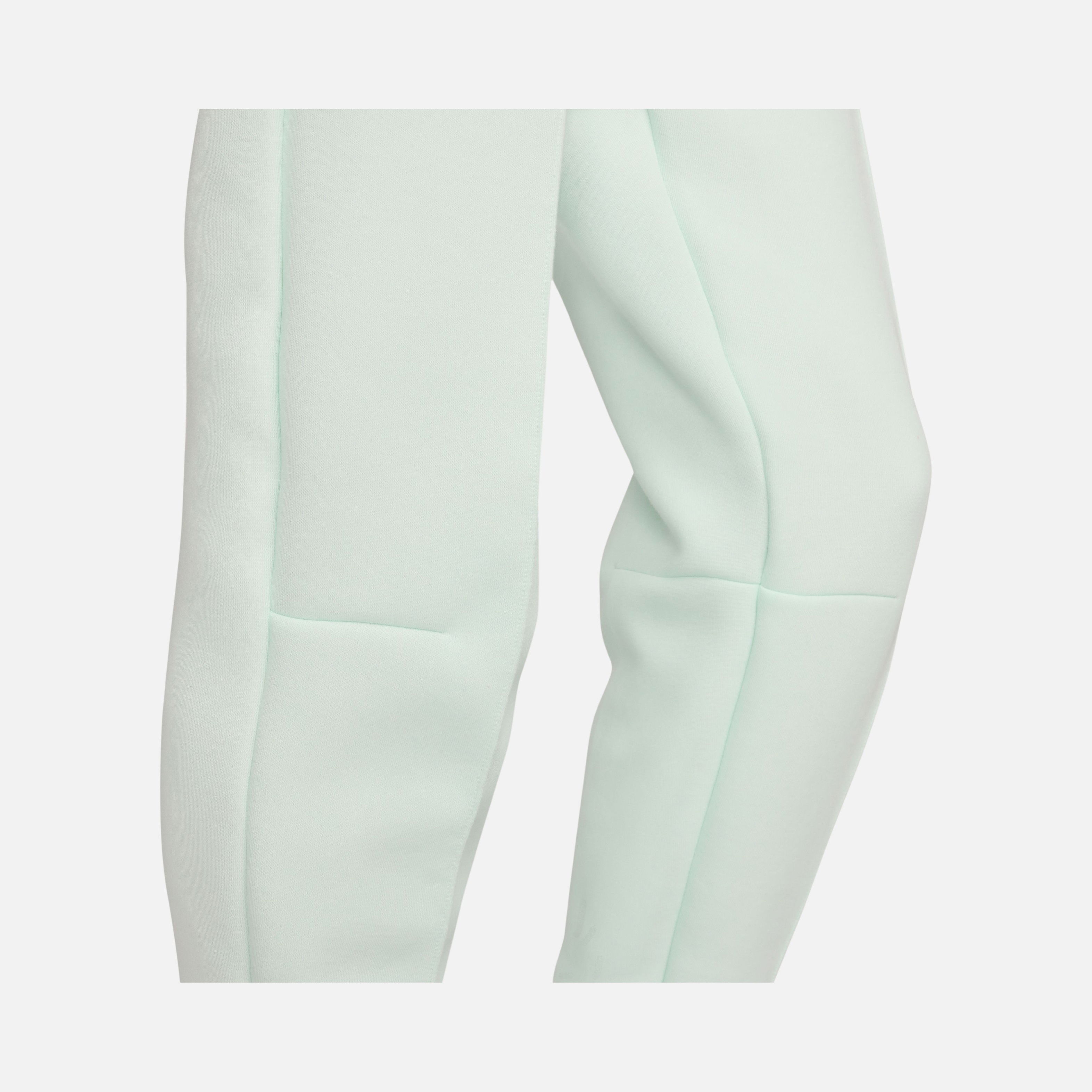 Nike Sportswear Tech Fleece Mid-Rise Kadın Eşofman Altı