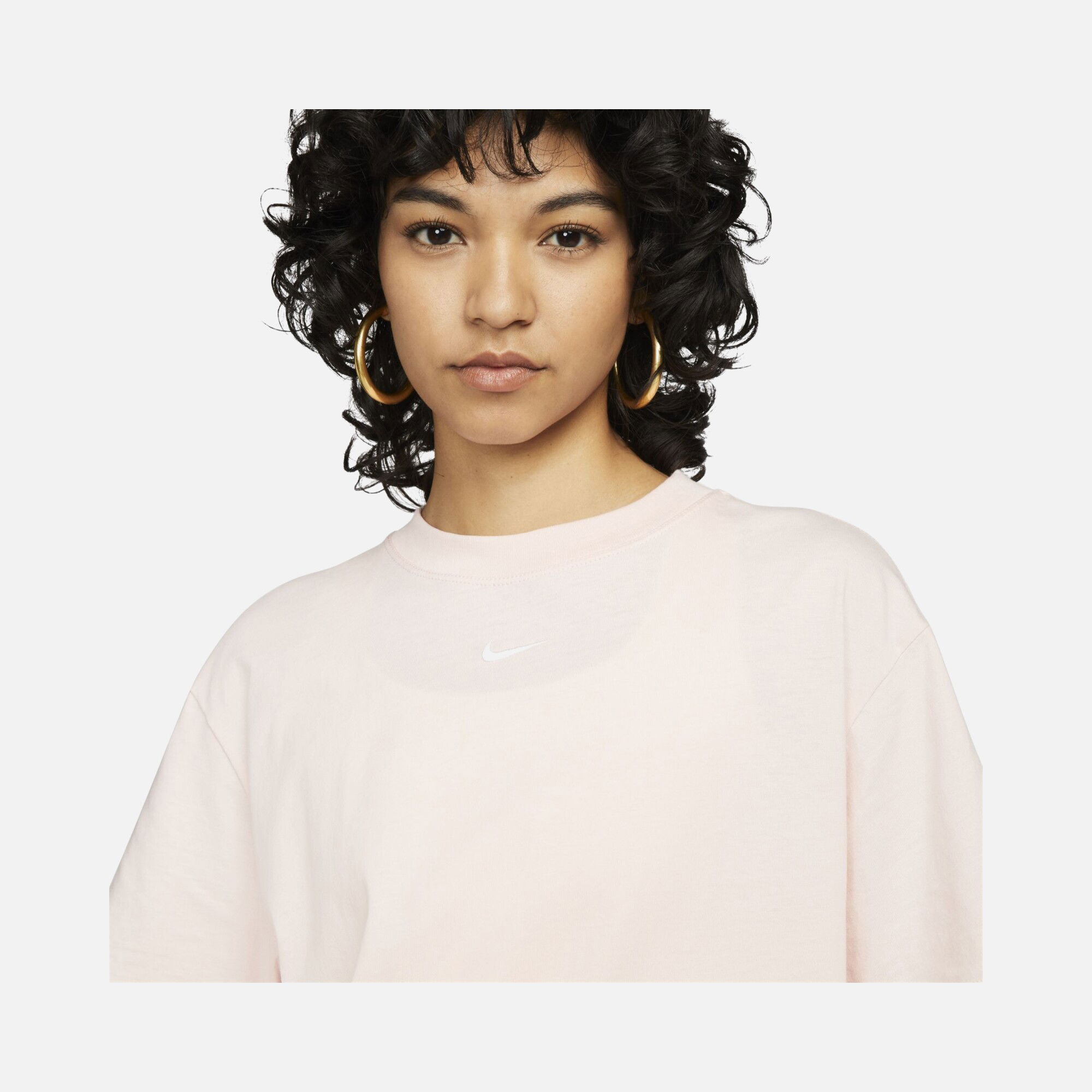 Nike Sportswear Essentials Short-Sleeve Kadın Tişört