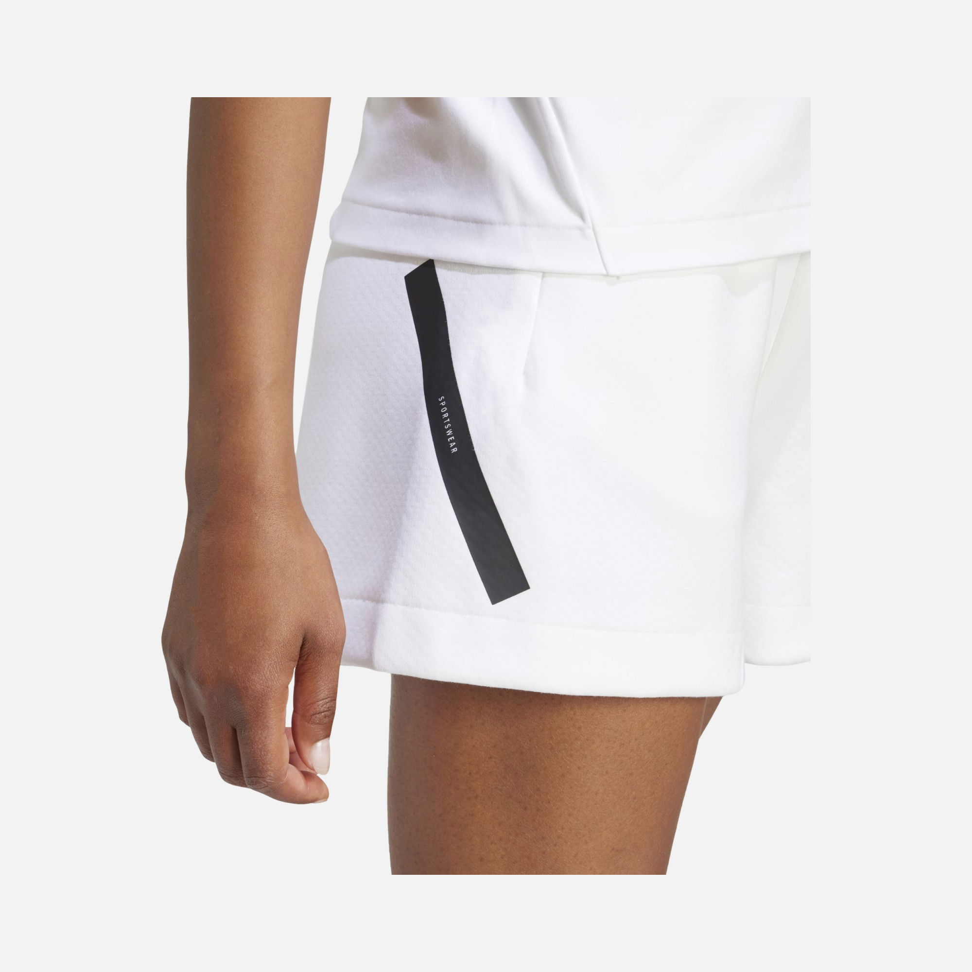 adidas Z.N.E. Sportswear Kadın Şort