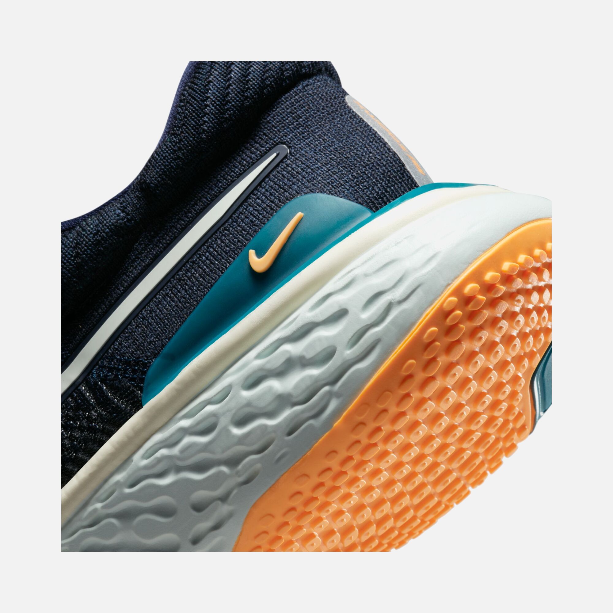 Nike ZoomX Invincible Run Flyknit 2 Road Running Erkek Spor Ayakkabı