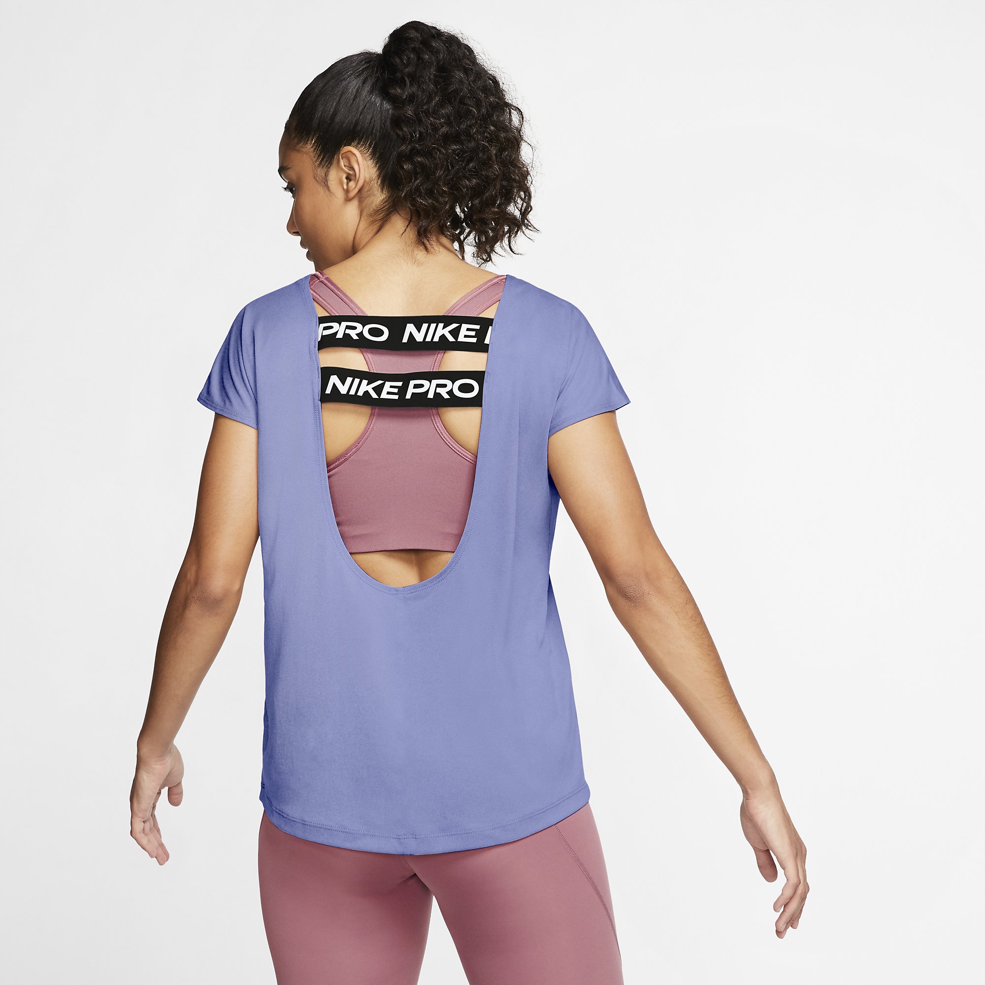 Nike Pro Dri-Fit Elastika Short-Sleeve Essential Kadın Tişört