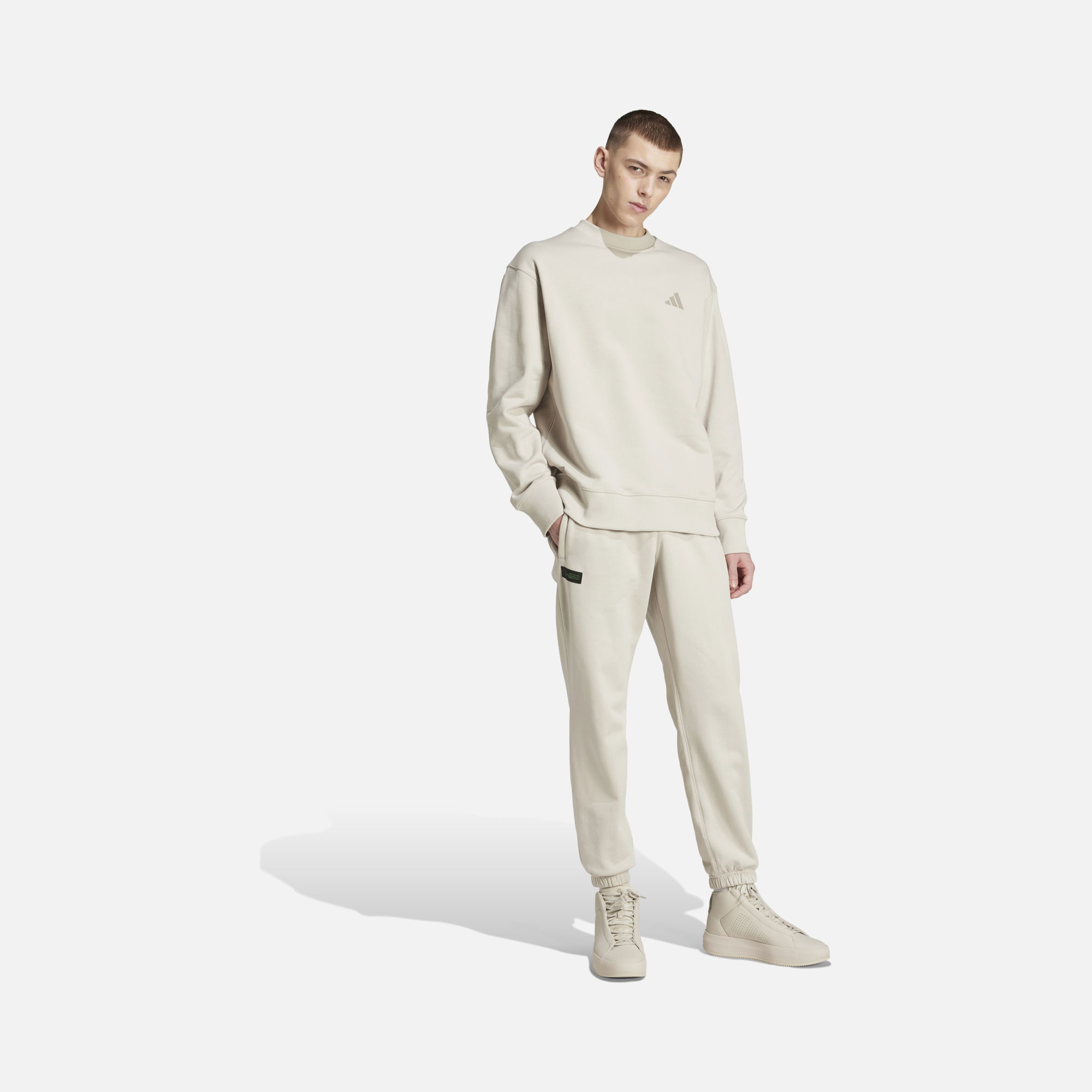 adidas Mercedes-AMG Petronas F1 Team Graphic French Terry Fabric Loose Fit Racing Fans Erkek Sweatshirt