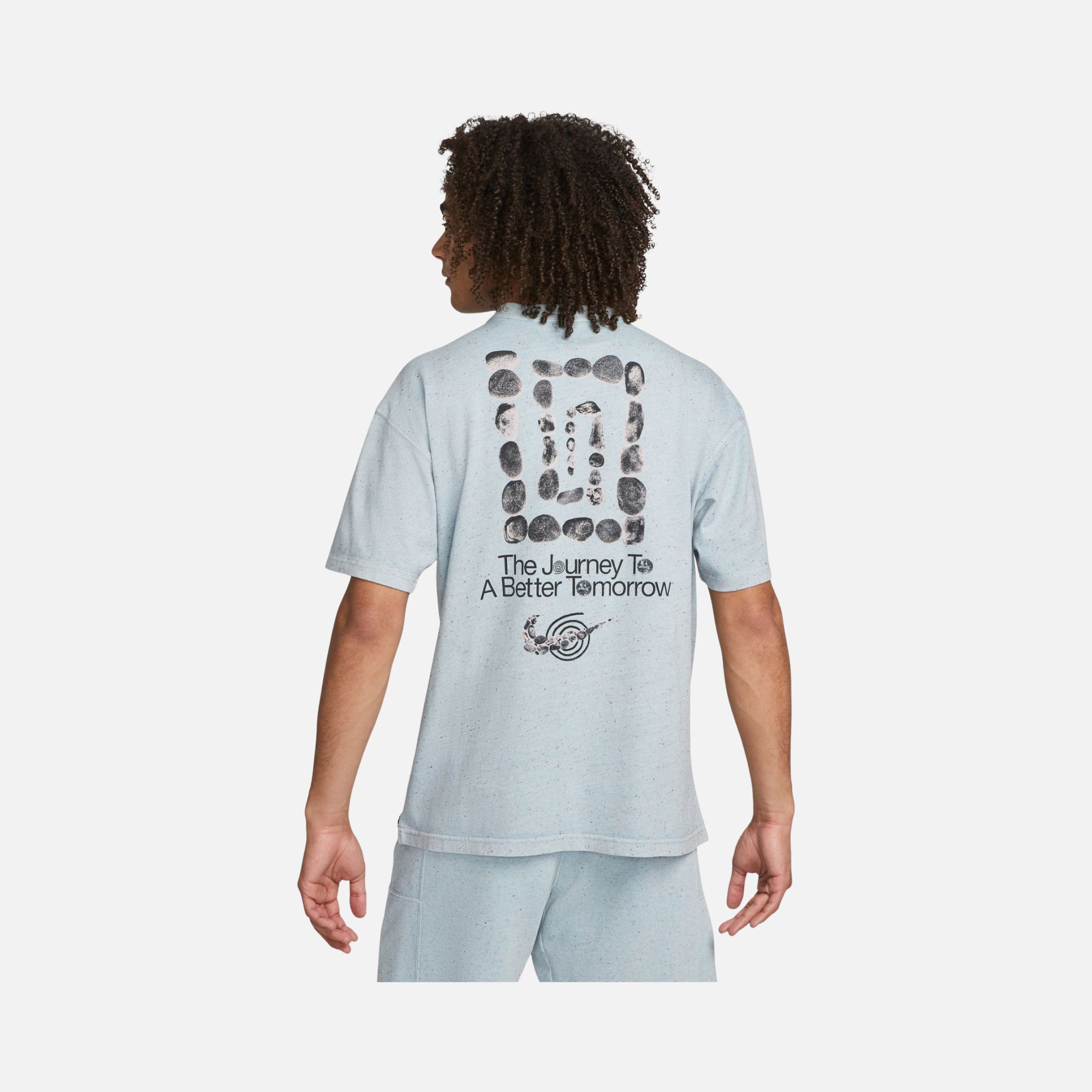 Nike Sportswear ''The Journey To A Better Tomorrow'' Graphic Short-Sleeve Erkek Tişört