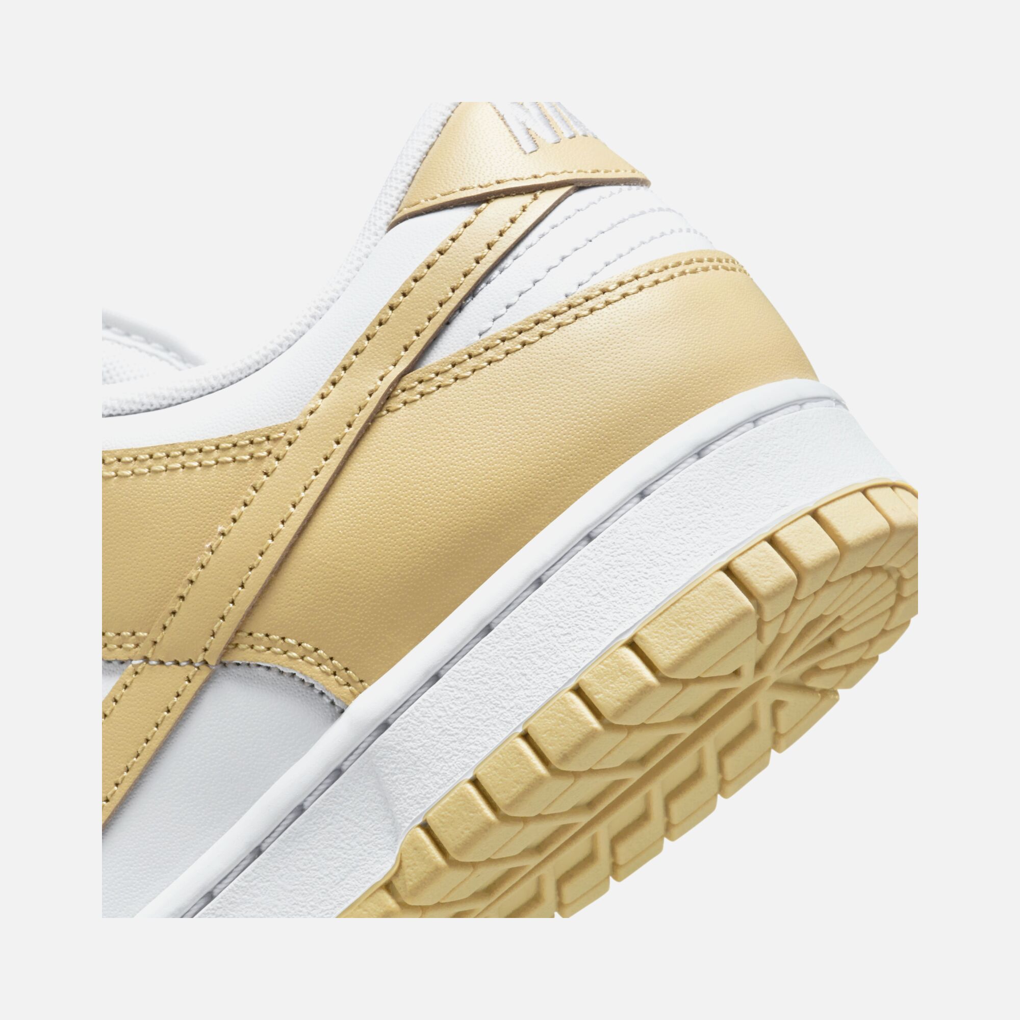 Nike Dunk Low Retro ''Be True To Your School Collection'' Erkek Spor Ayakkabı