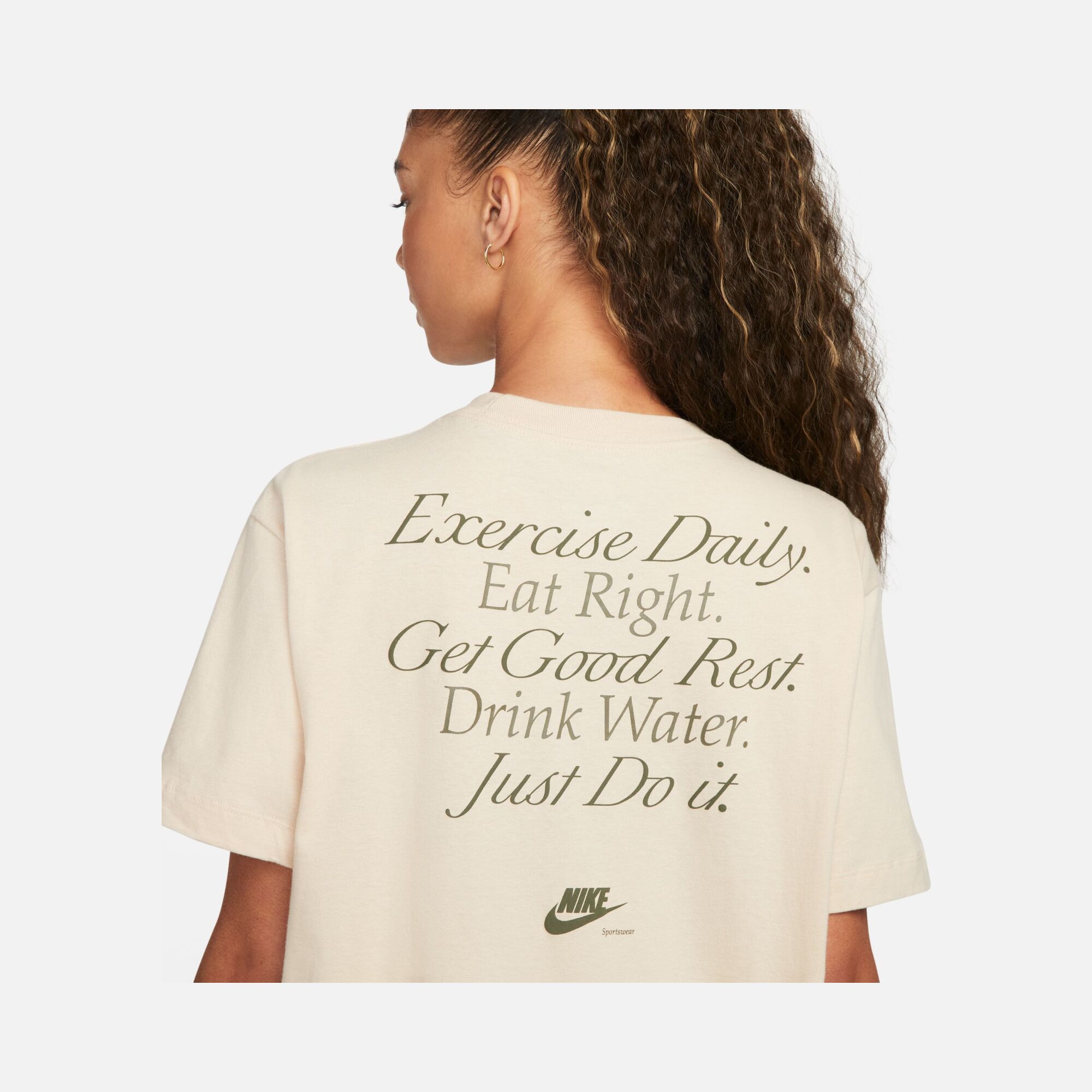 Nike Sportswear Neuself Boyfriend Short-Sleeve Kadın Tişört