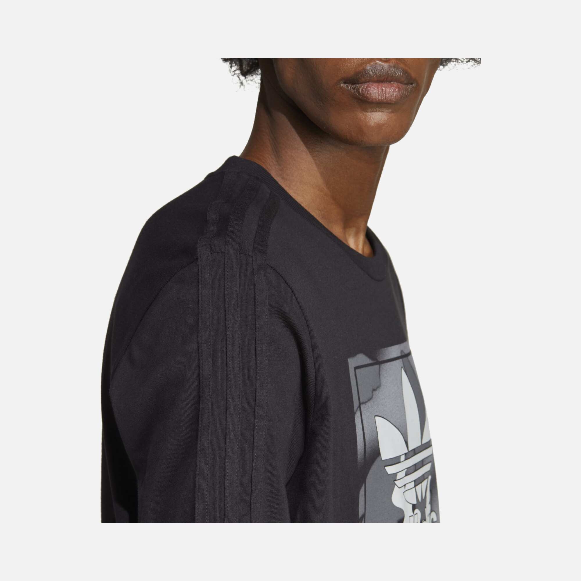 adidas Sportswear Graphic Camouflage Tongue Short-Sleeve Erkek Tişört