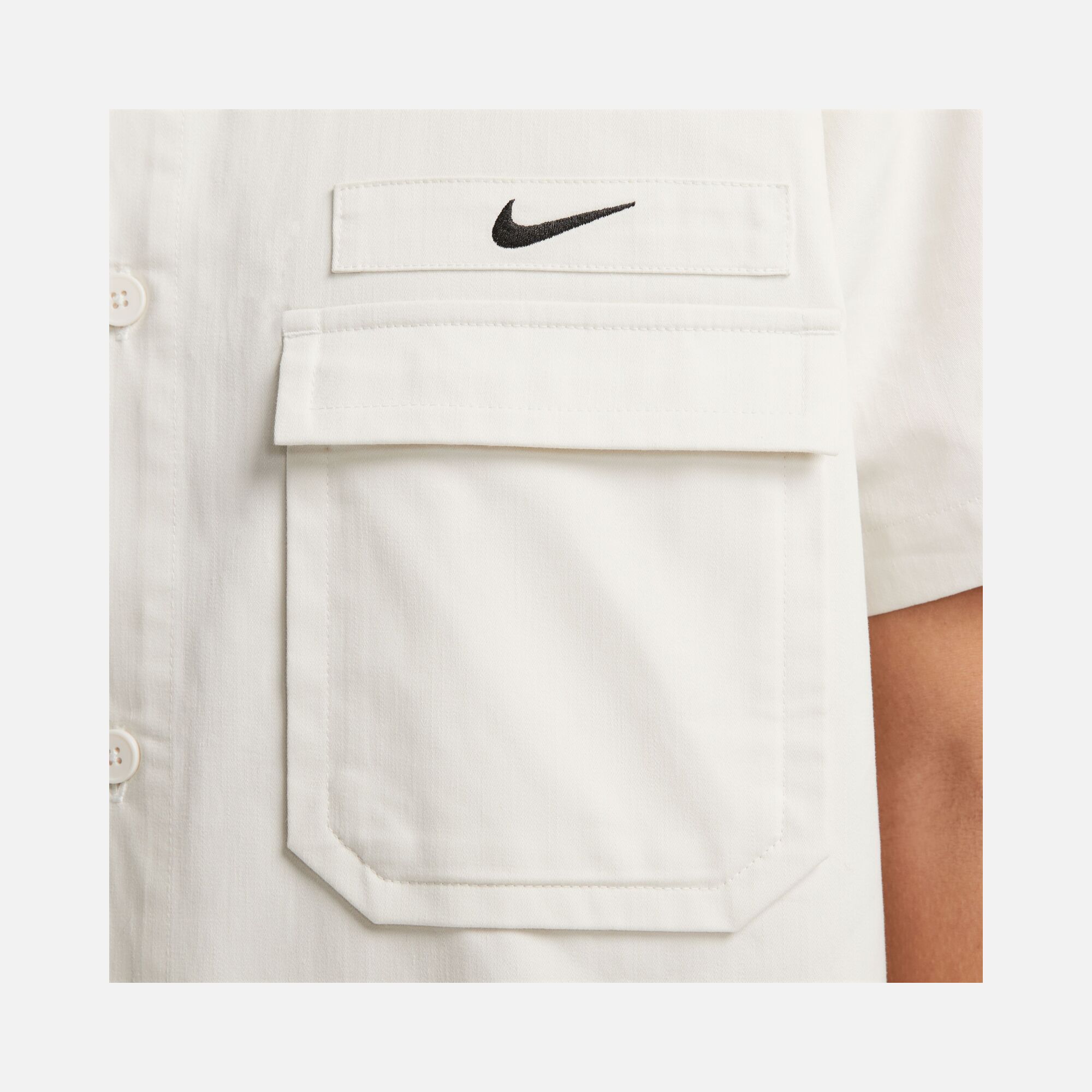 Nike Sportswear Woven Military Button-Down Short-Sleeve Erkek Gömlek