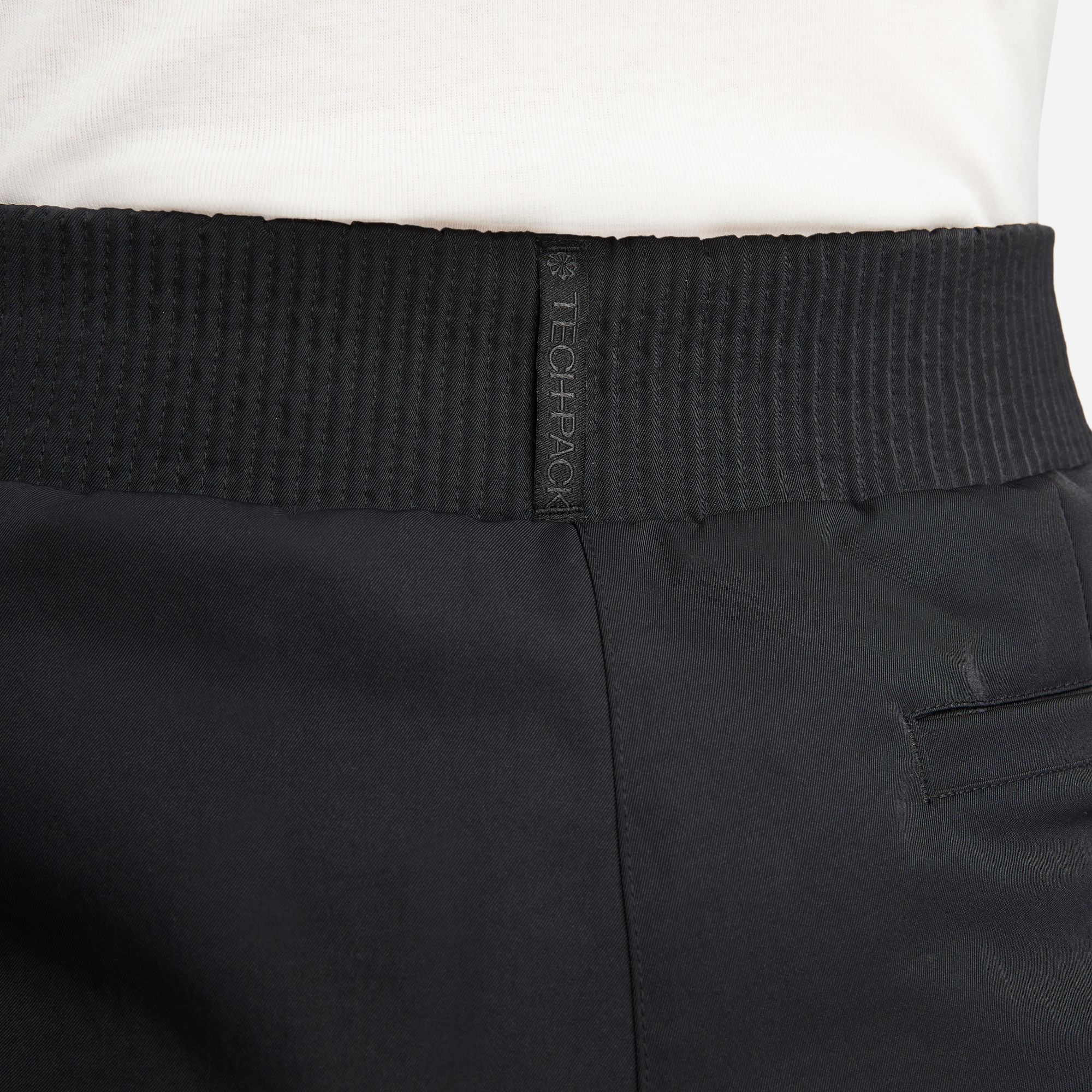 Nike Sportswear Dri-Fit Tech Pack Zipper at Wrists Kadın Eşofman Altı