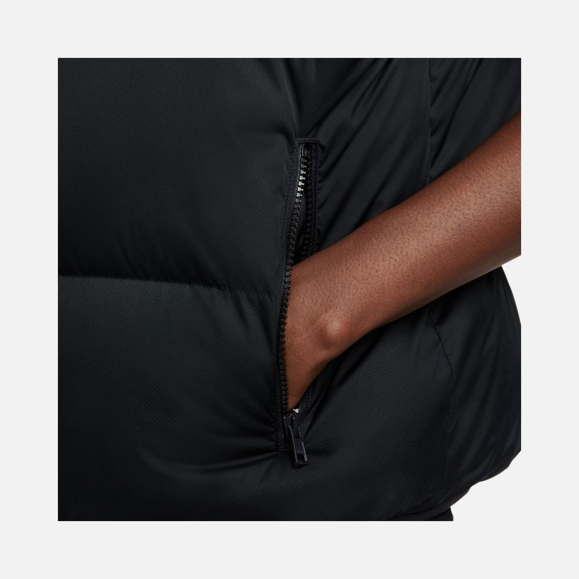 Nike Sportswear Club+ PrimaLoft® Water-Repellent Puffer Full-Zip Erkek Yelek