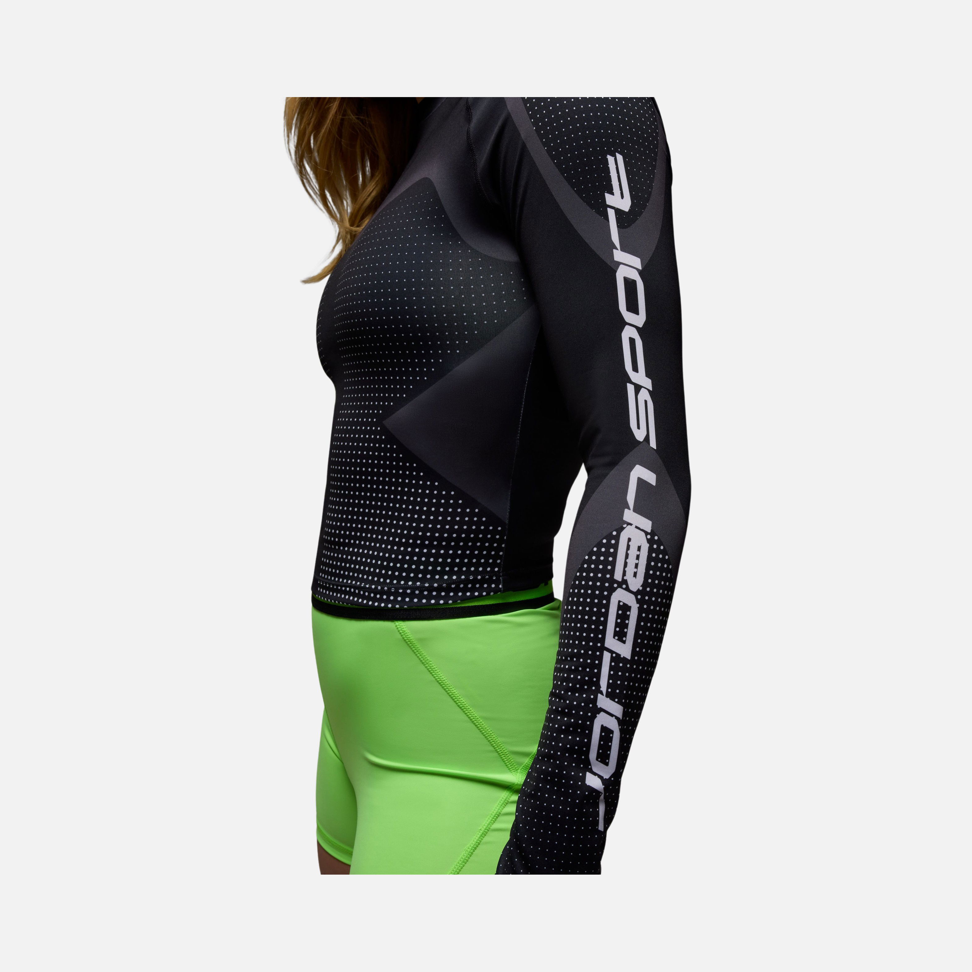 Nike Jordan Sport Dri-Fit Turtleneck Long-Sleeve Kadın Tişört