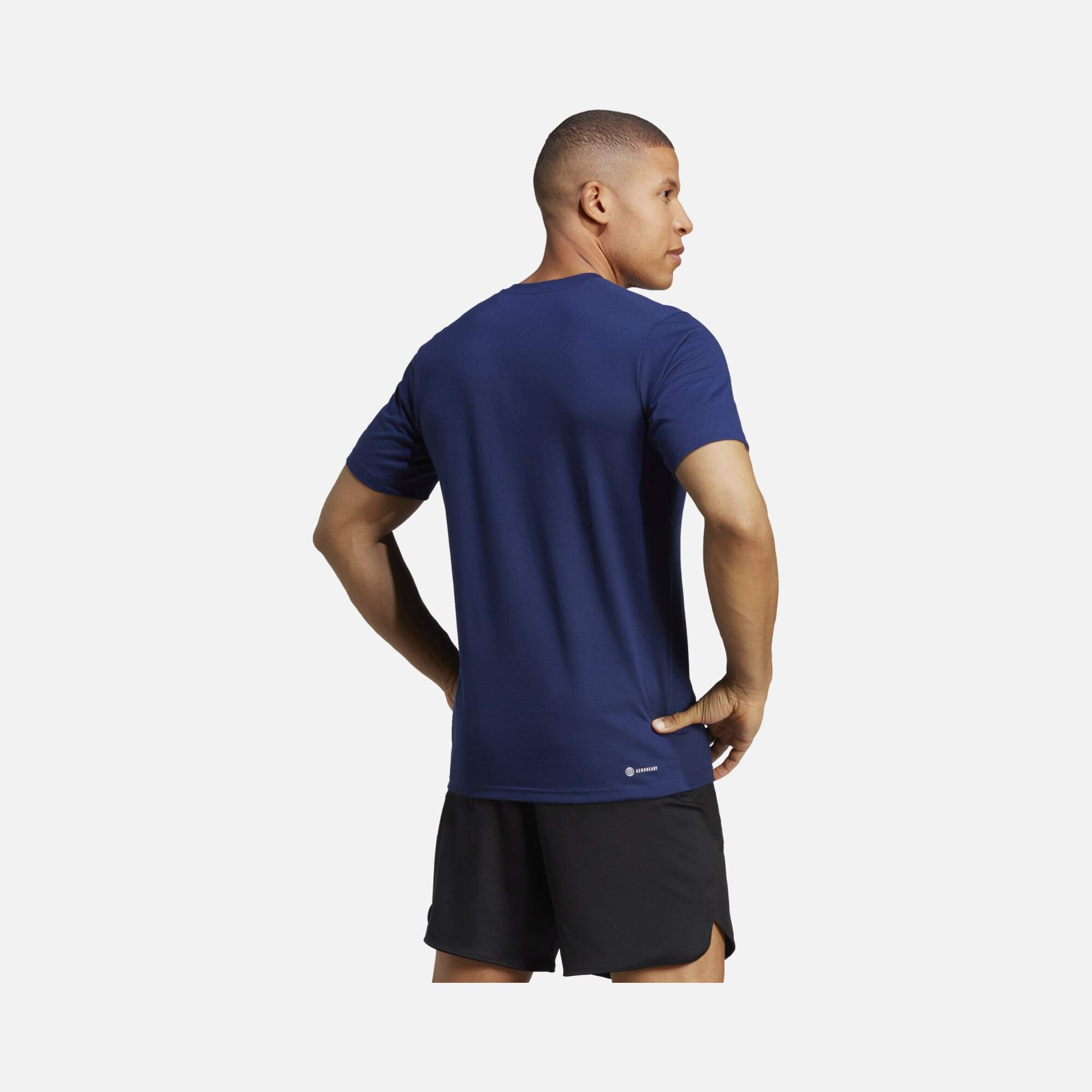 adidas Train Essentials Seasonal Logo Training Short-Sleeve Erkek tişört