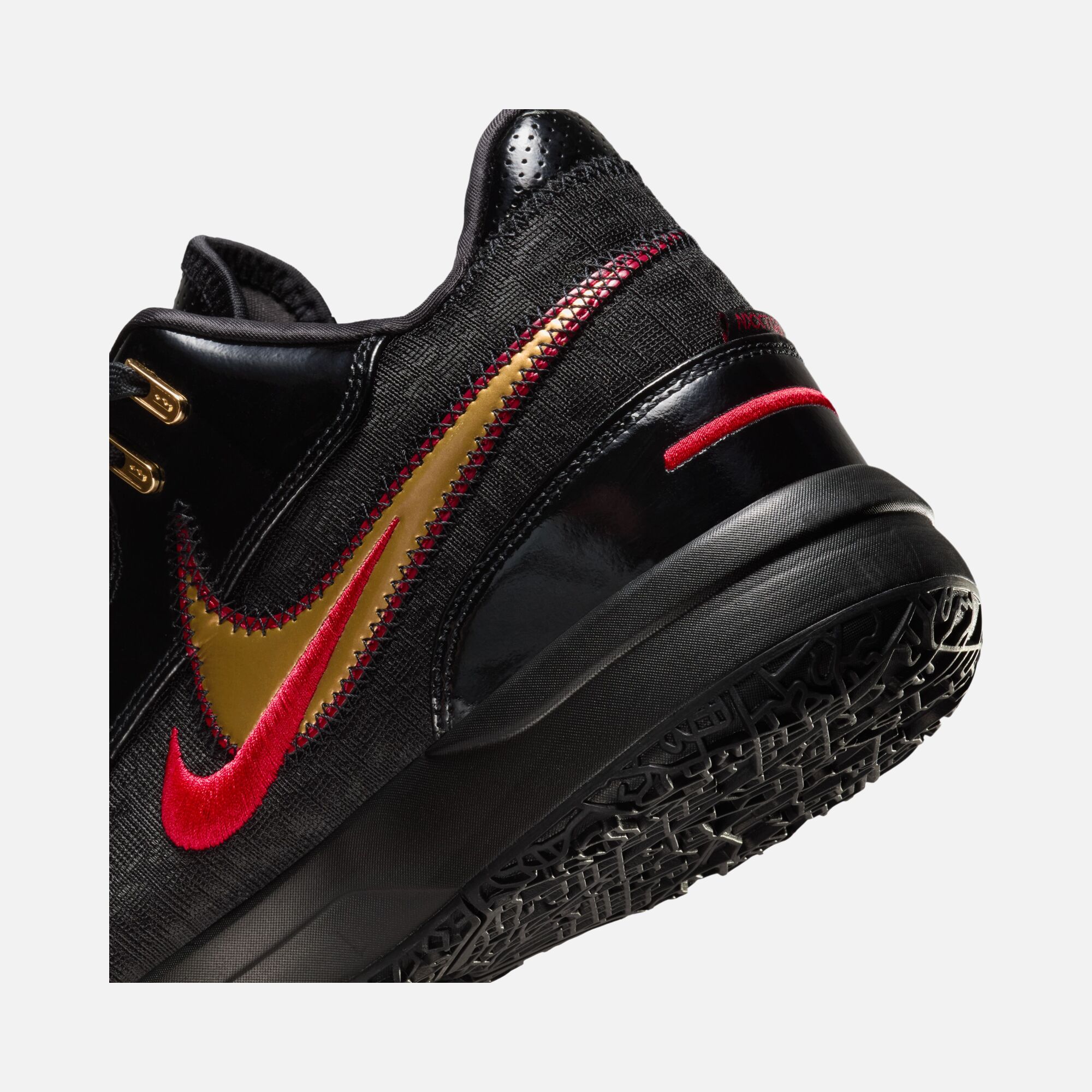 Nike LeBron James NXXT Gen AMPD Erkek Basketbol Ayakkabısı